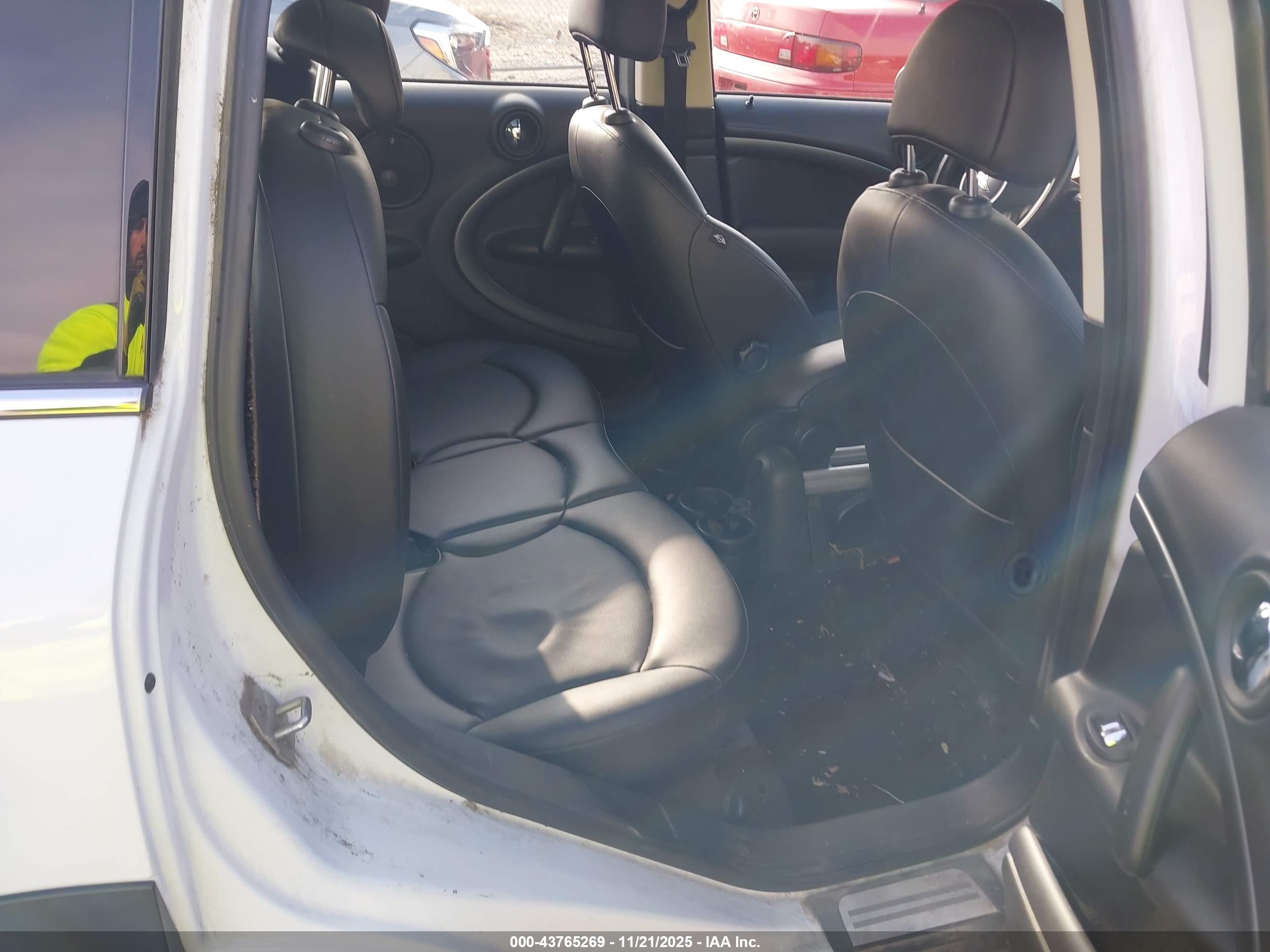 MINI COUNTRYMAN image 8