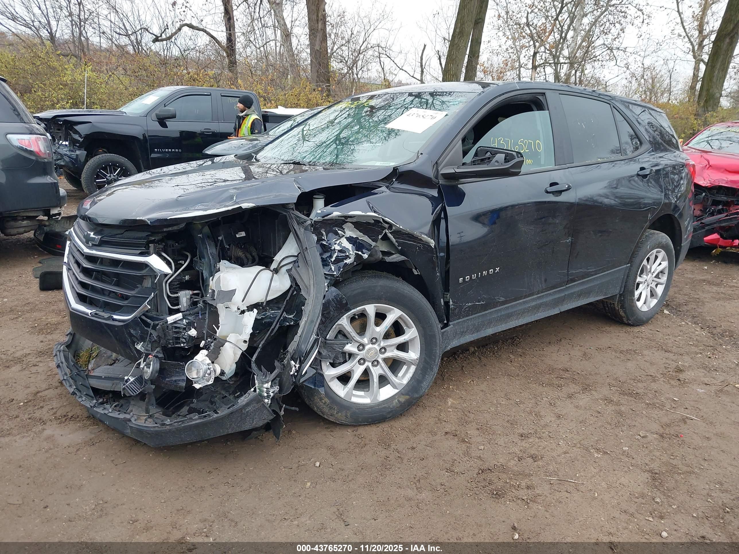 CHEVROLET EQUINOX image 2