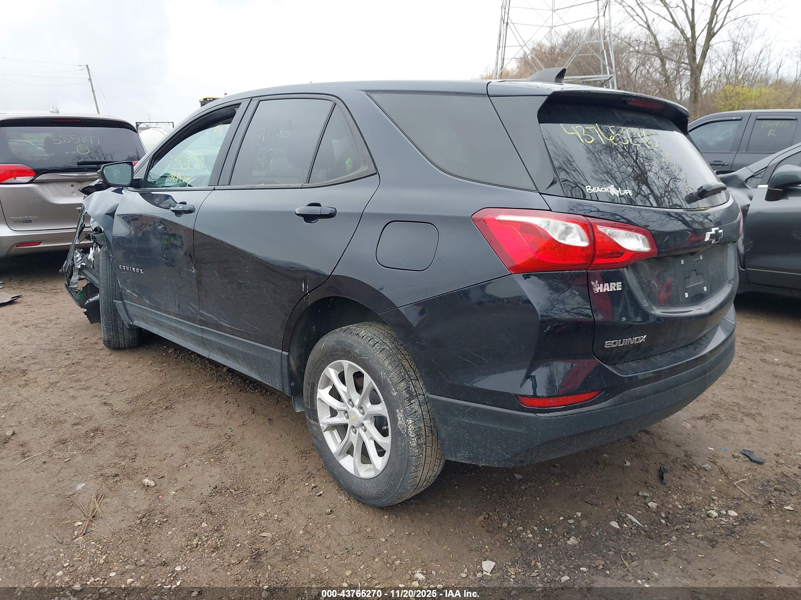 CHEVROLET EQUINOX image 3