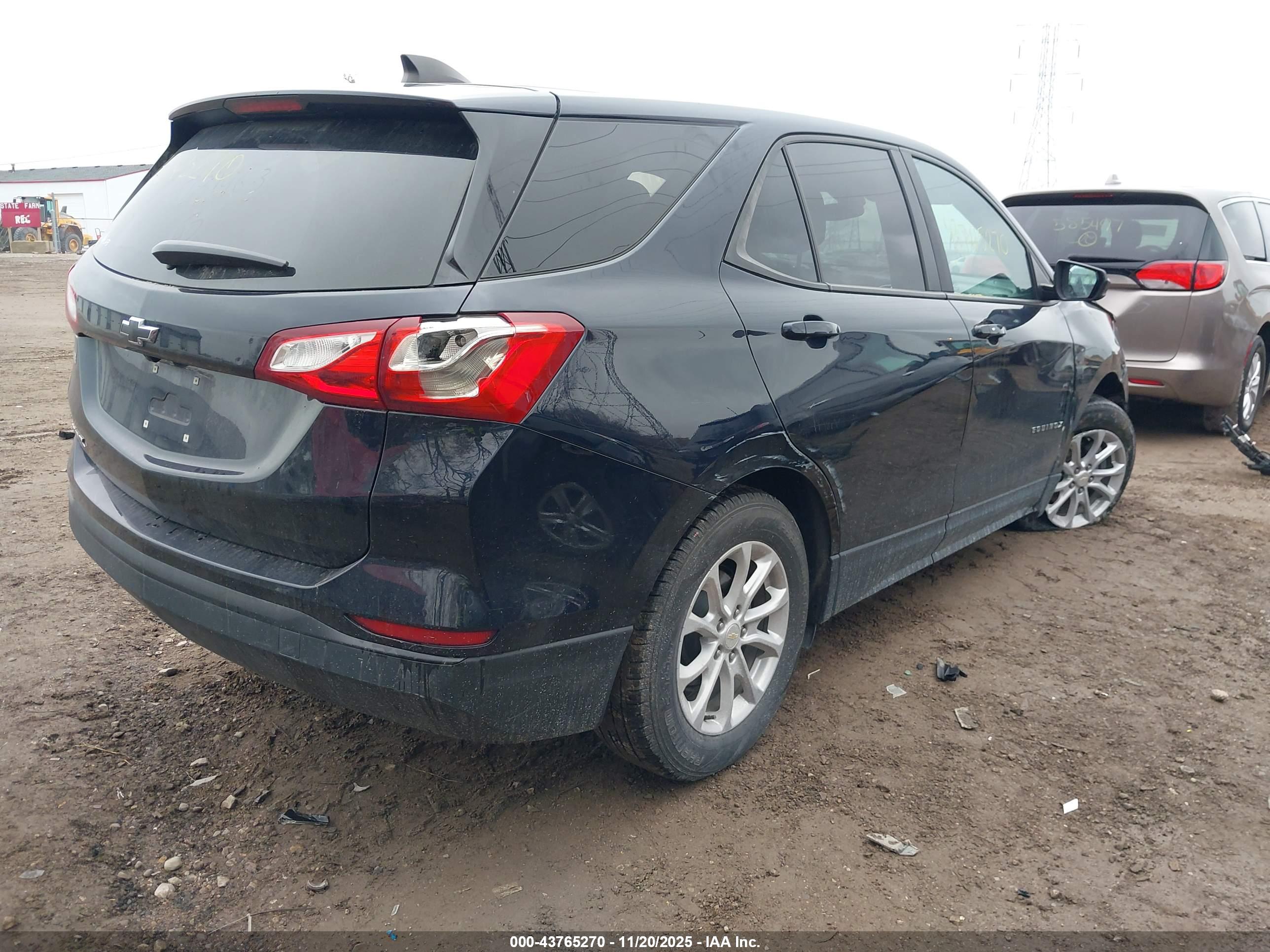 CHEVROLET EQUINOX image 4