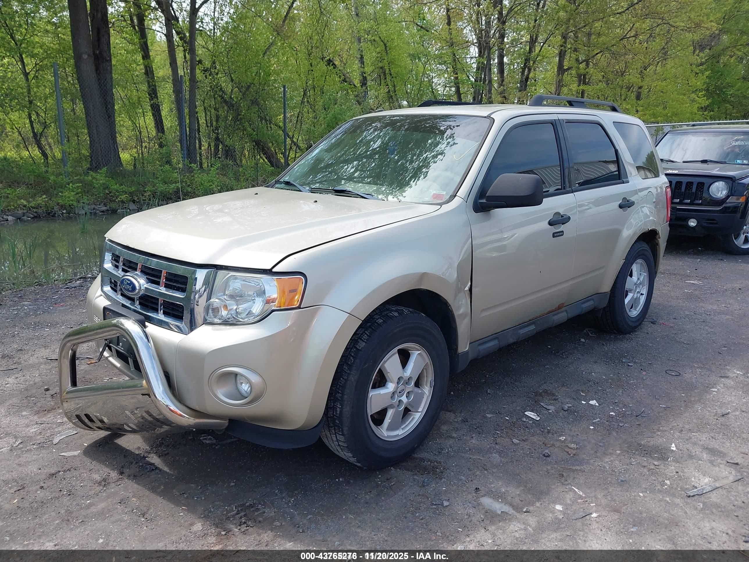 FORD ESCAPE image 6