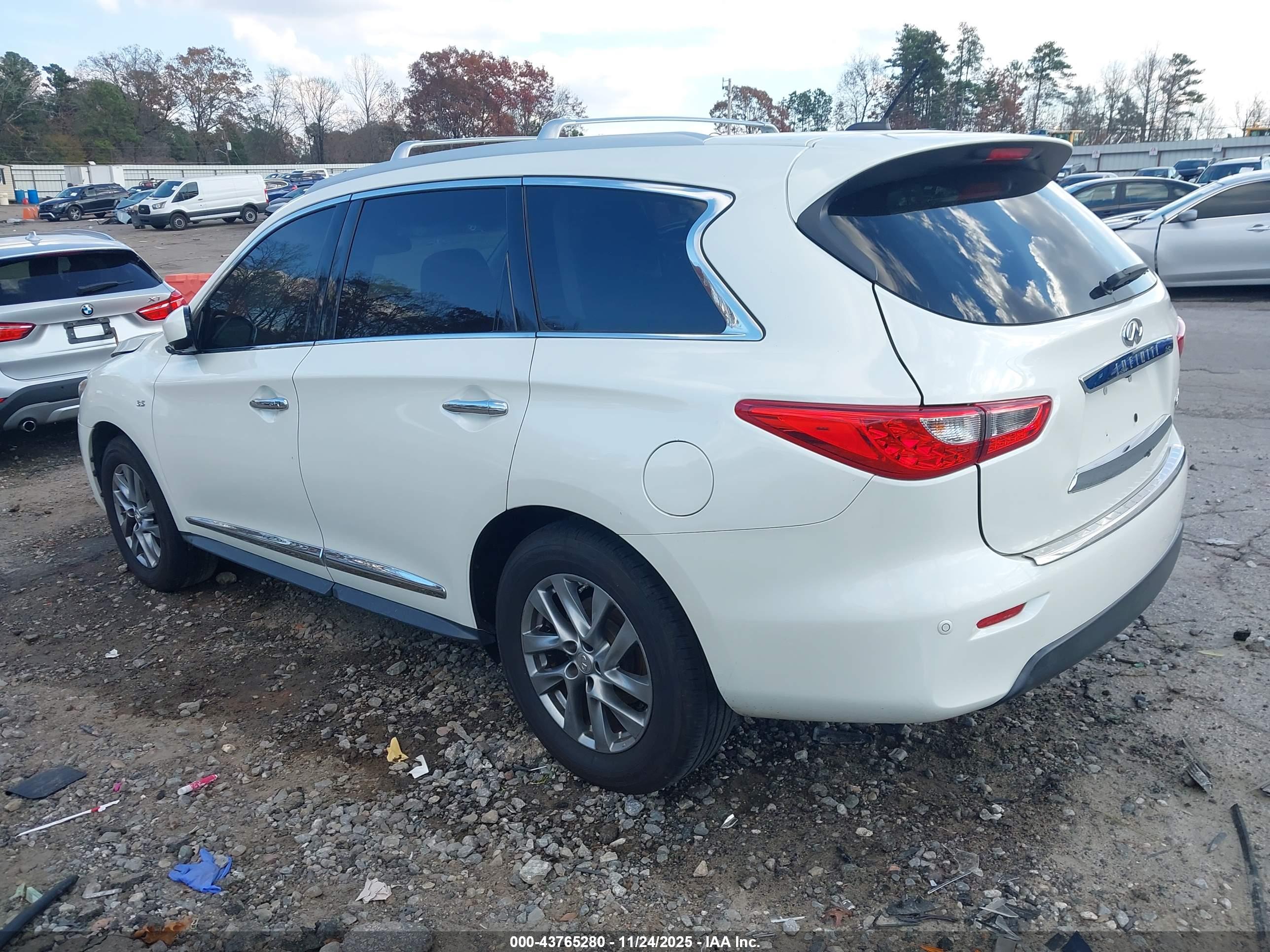INFINITI QX60 image 3