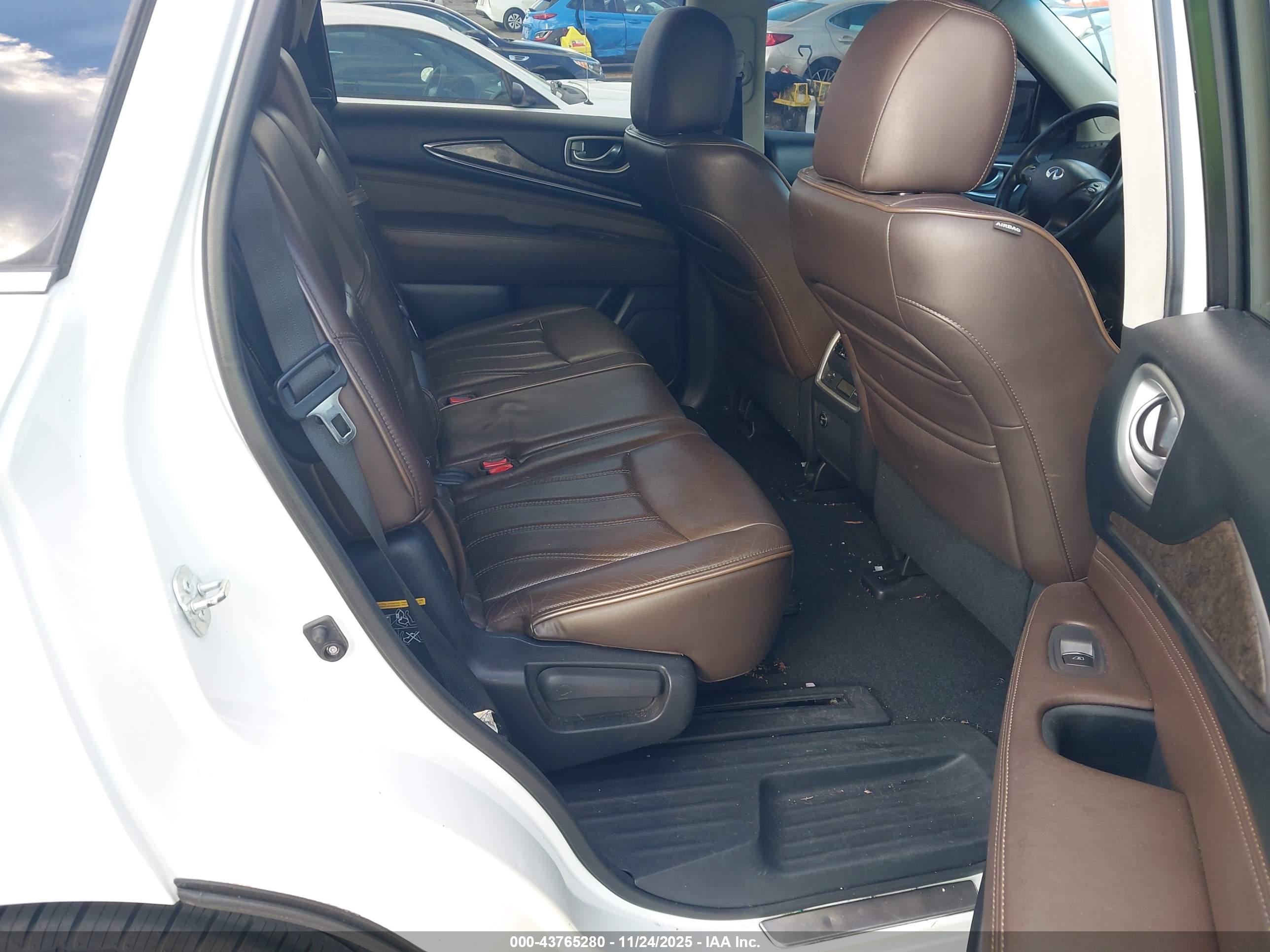 INFINITI QX60 image 8