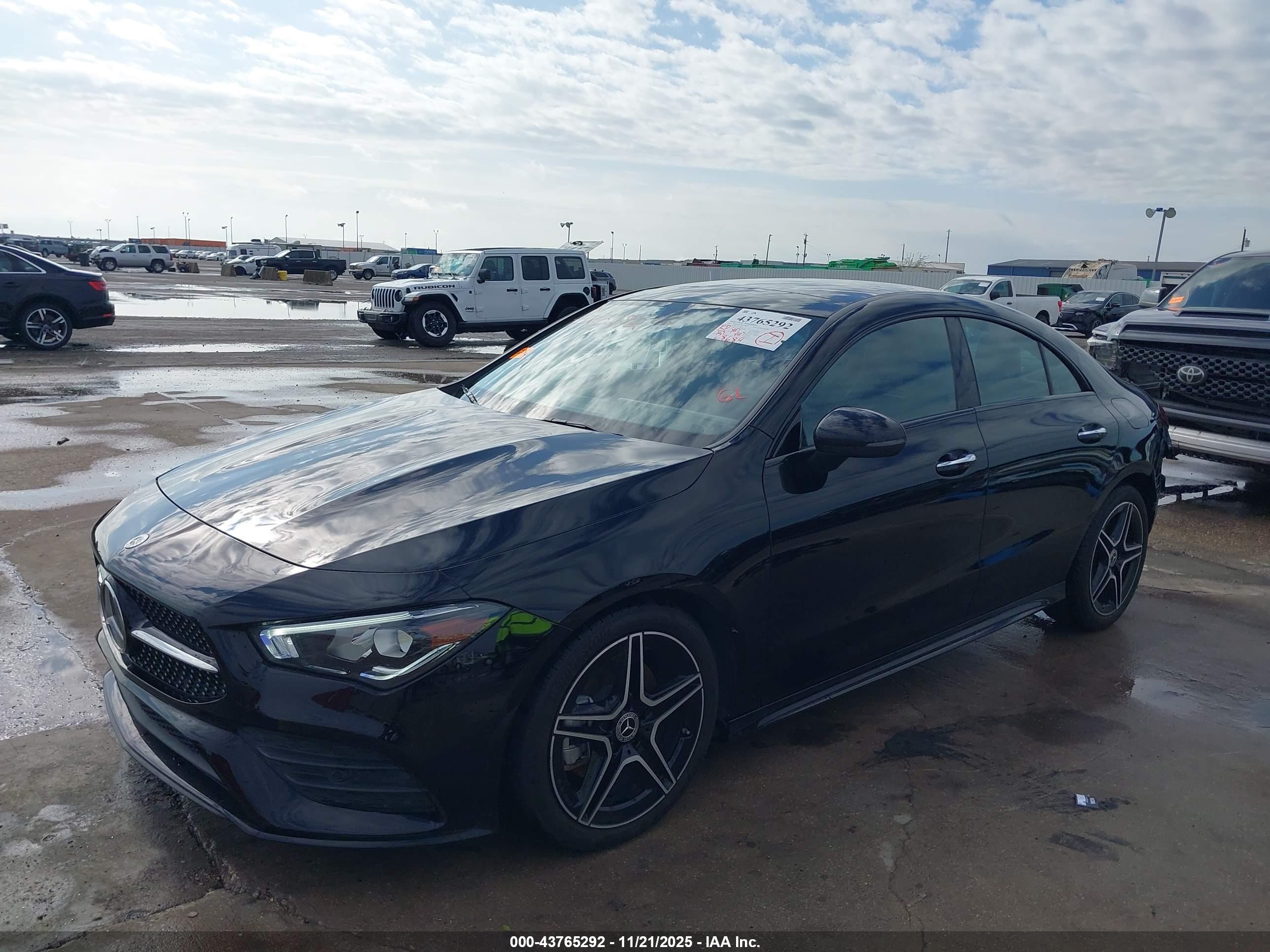 MERCEDES-BENZ CLA image 2