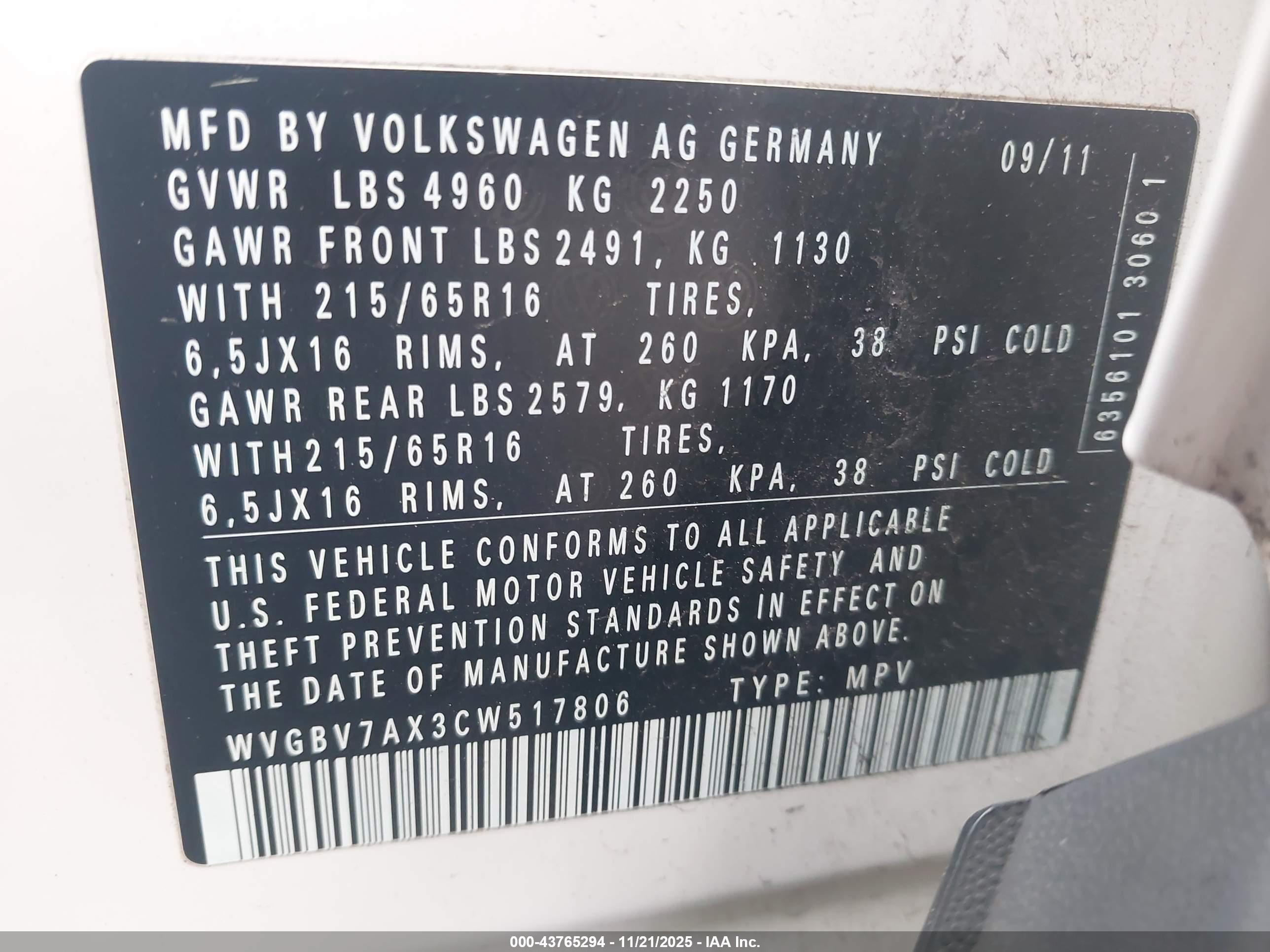 VOLKSWAGEN TIGUAN image 9