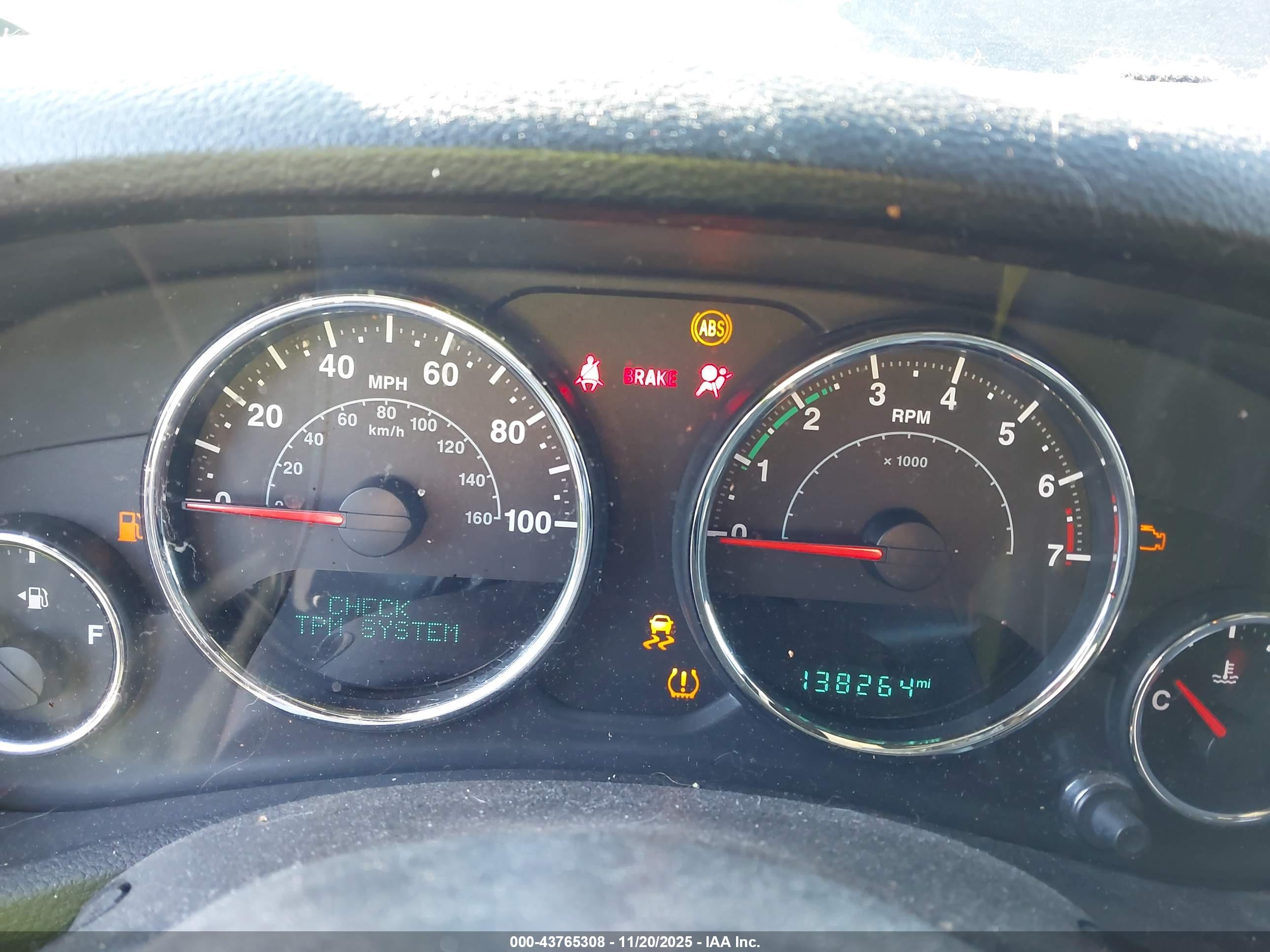 JEEP WRANGLER image 7