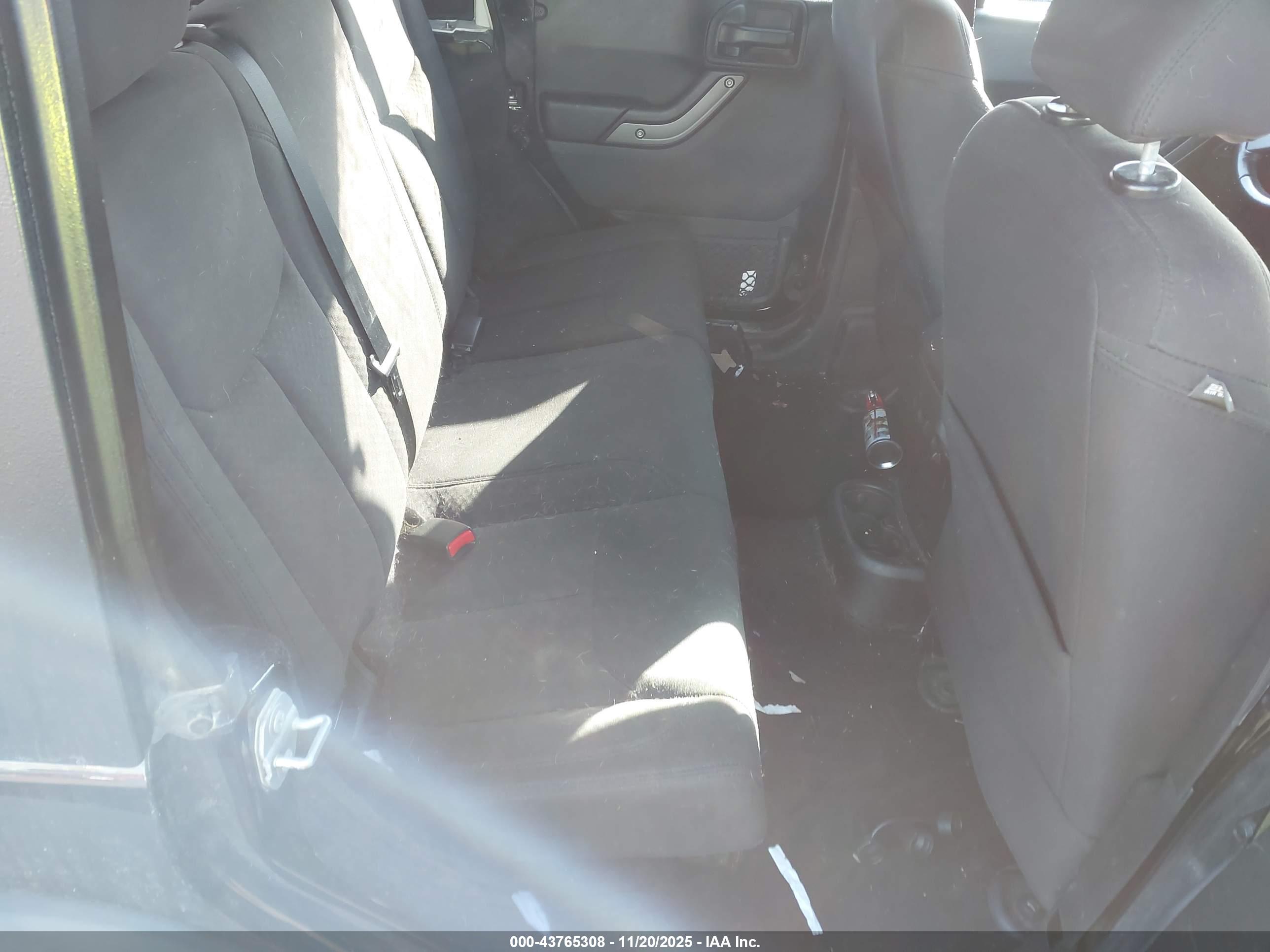 JEEP WRANGLER image 8