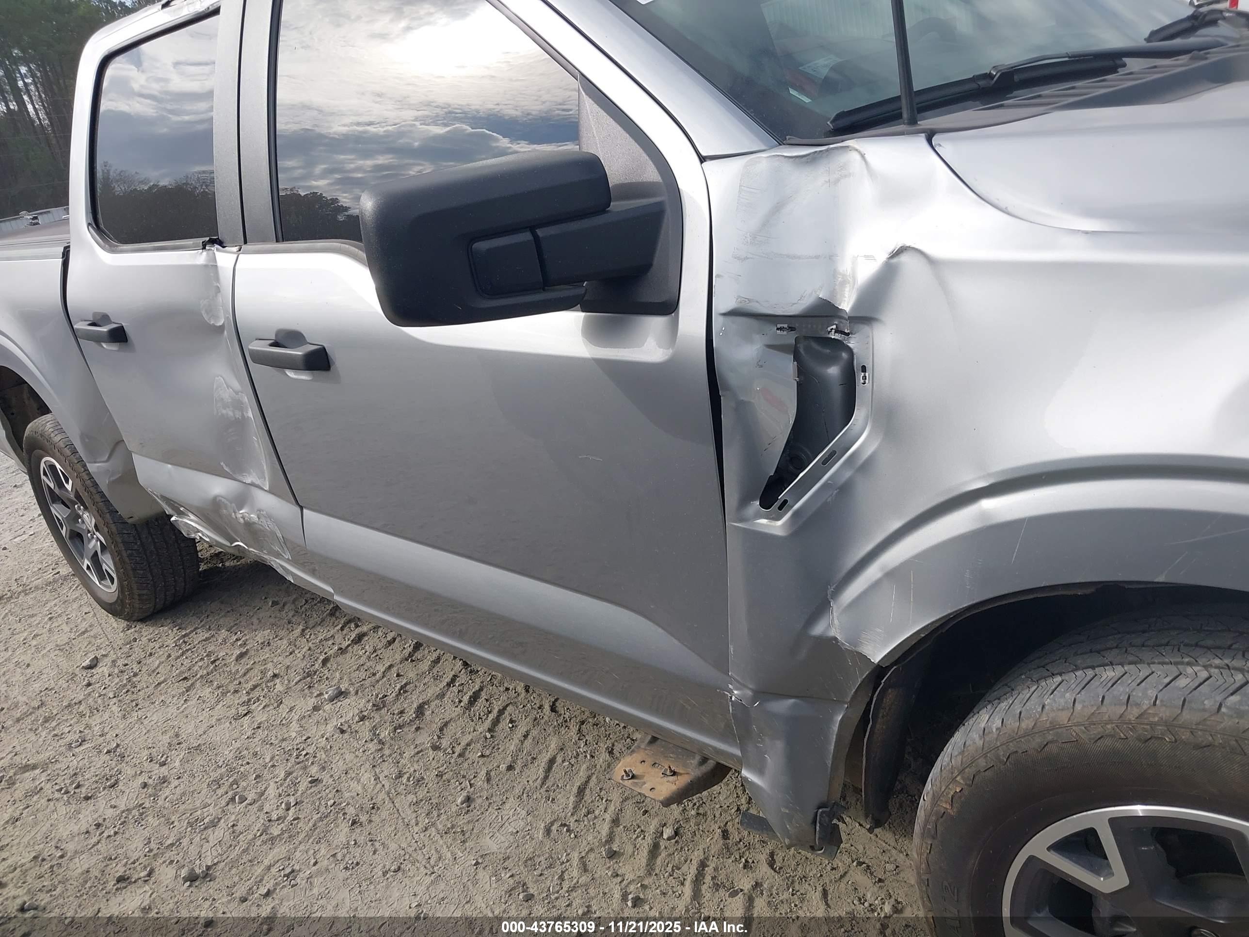FORD F-150 image 6