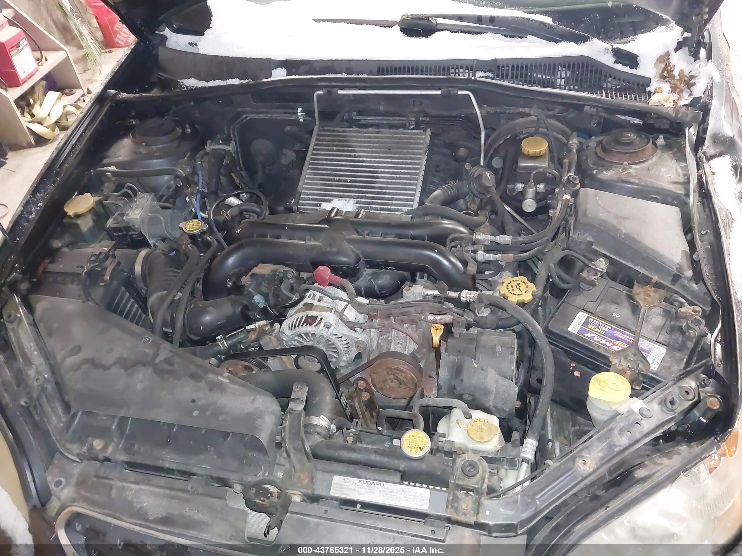 SUBARU OUTBACK image 10