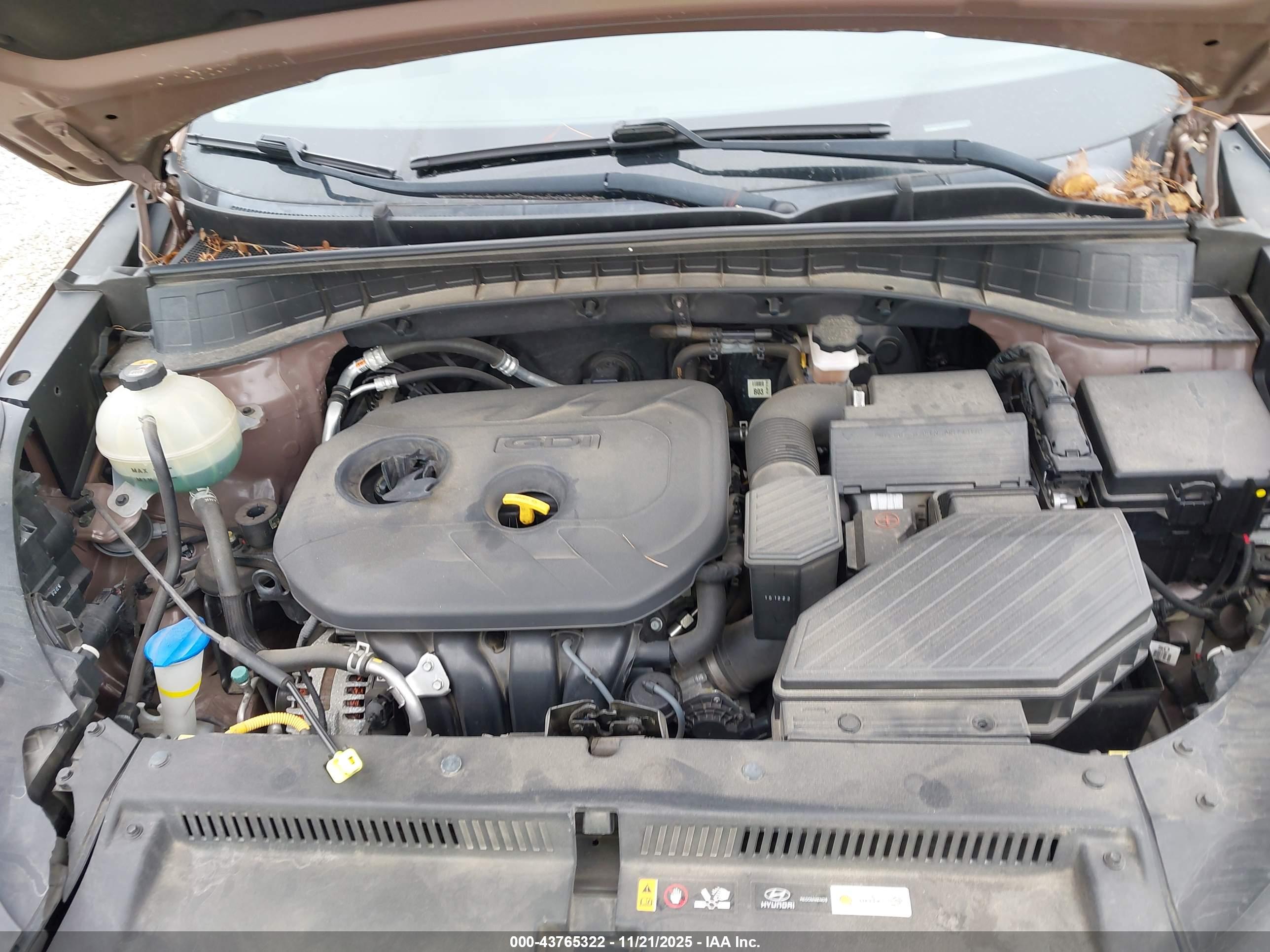 HYUNDAI TUCSON image 10