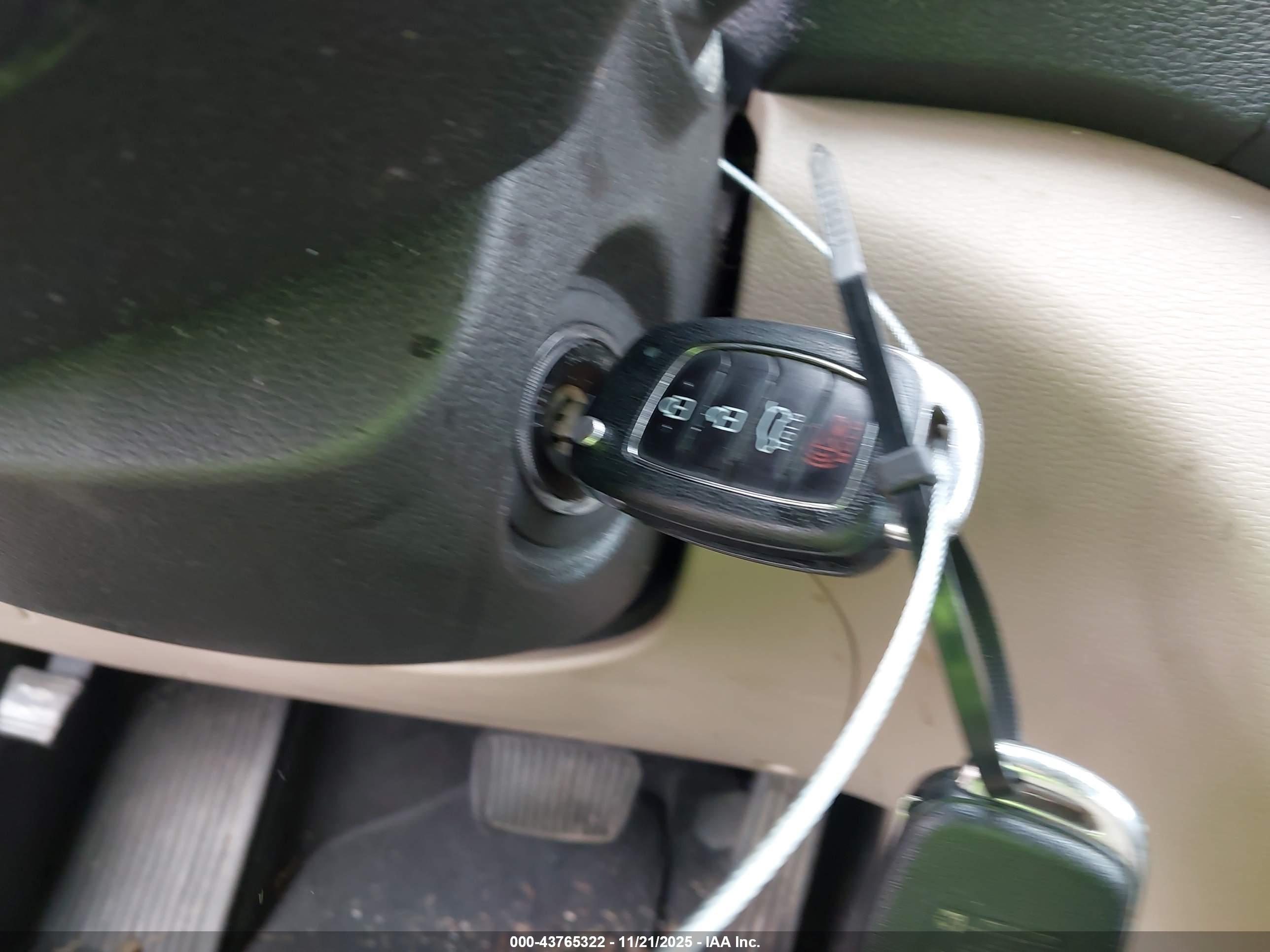 HYUNDAI TUCSON image 11
