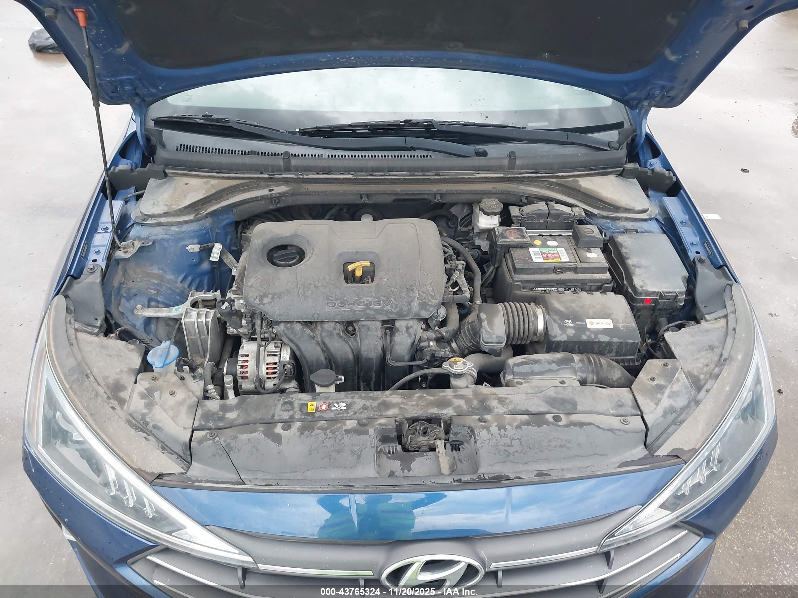 HYUNDAI ELANTRA image 10