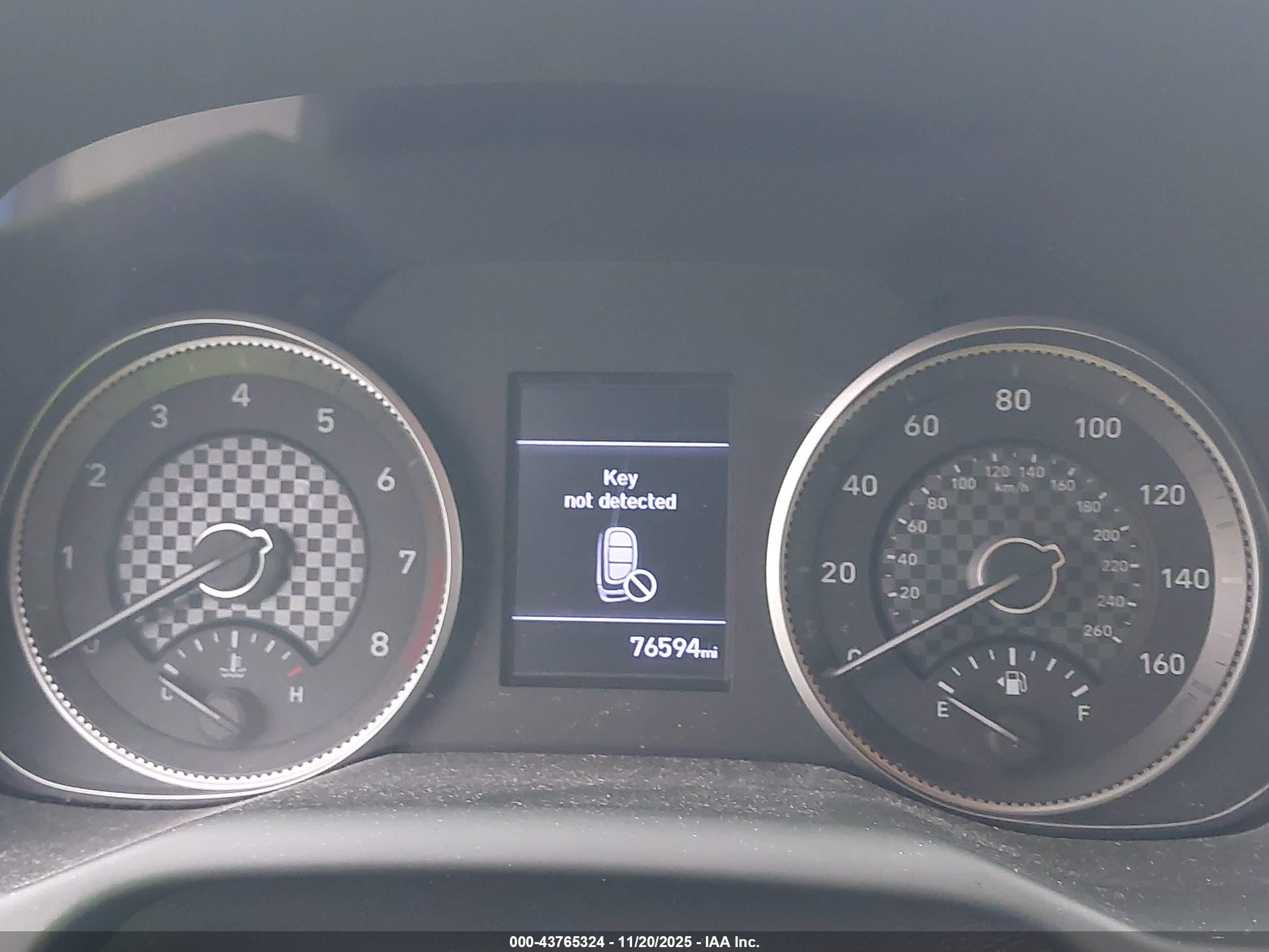 HYUNDAI ELANTRA image 7
