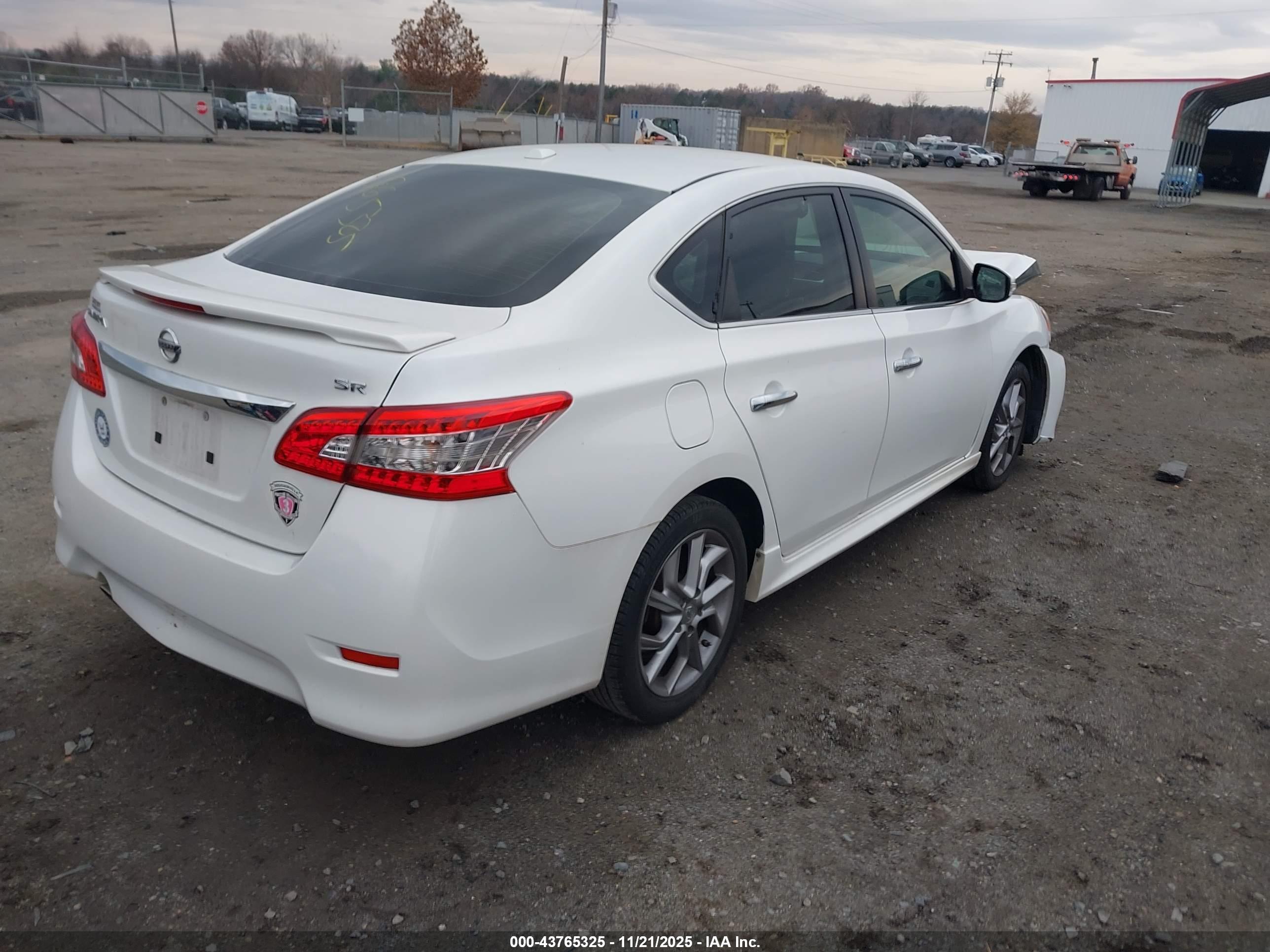 NISSAN SENTRA image 4