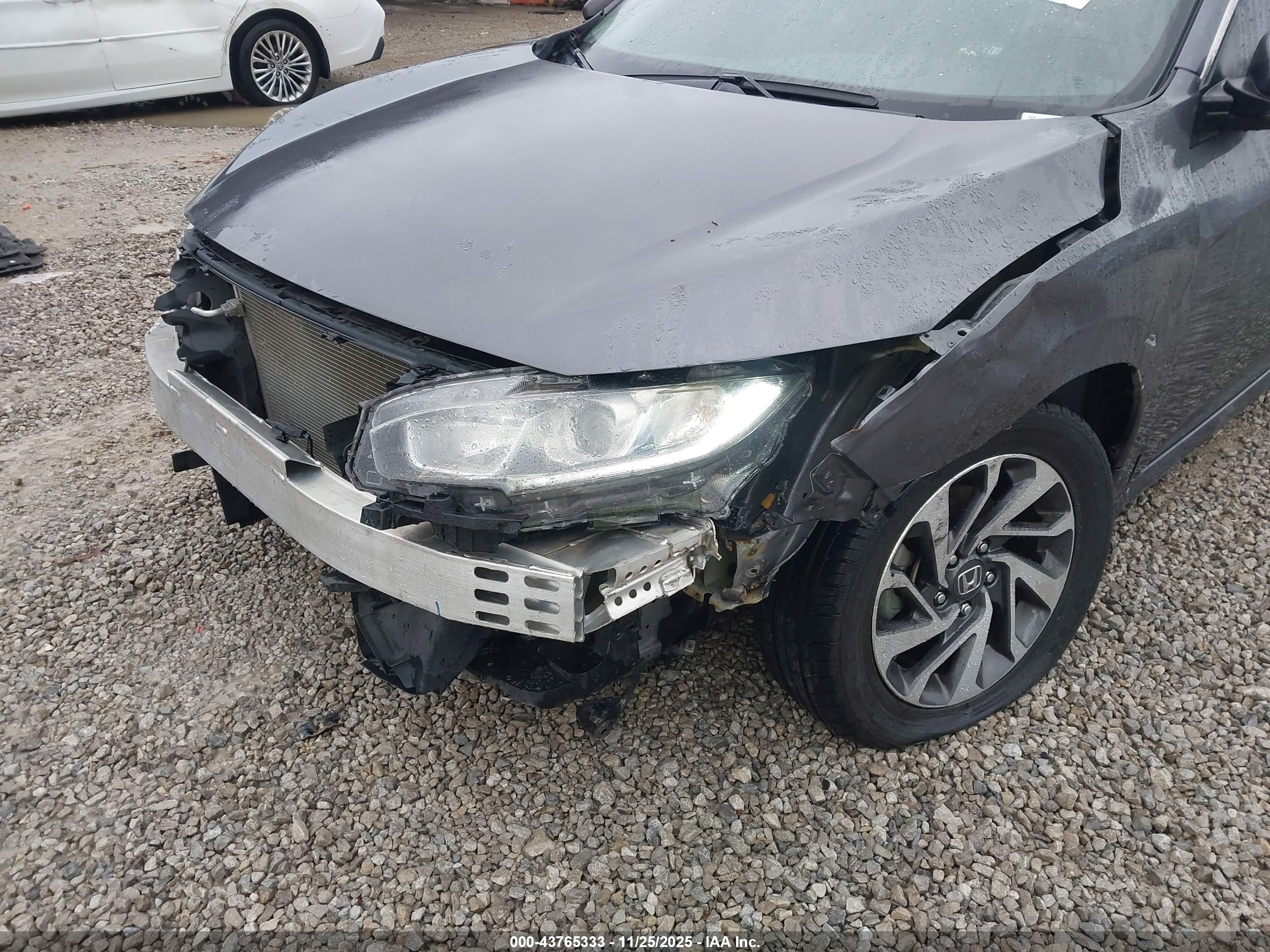 HONDA CIVIC image 6