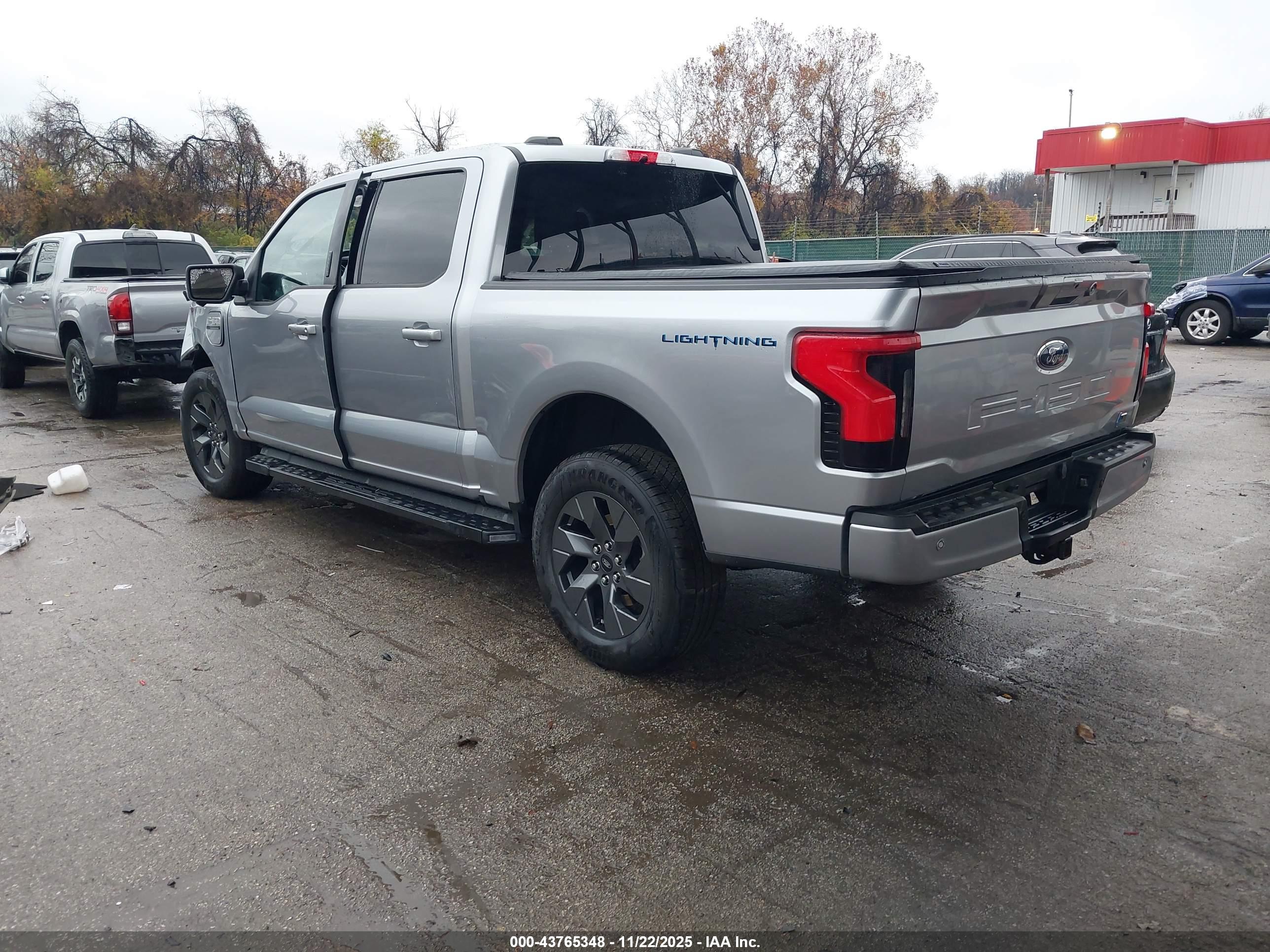 FORD F-150 image 3