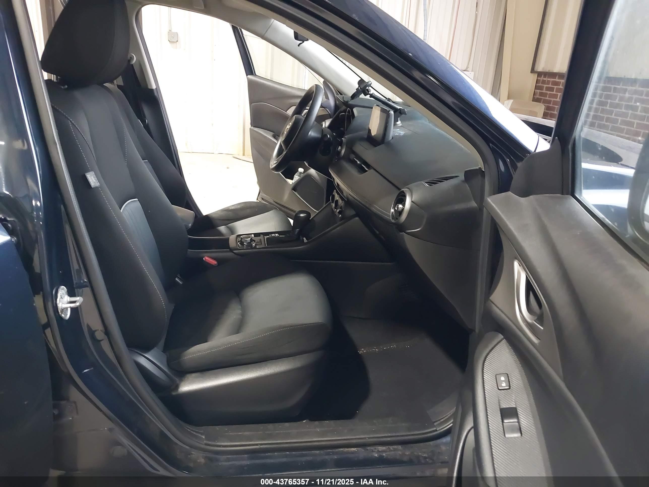 MAZDA CX-3 image 5