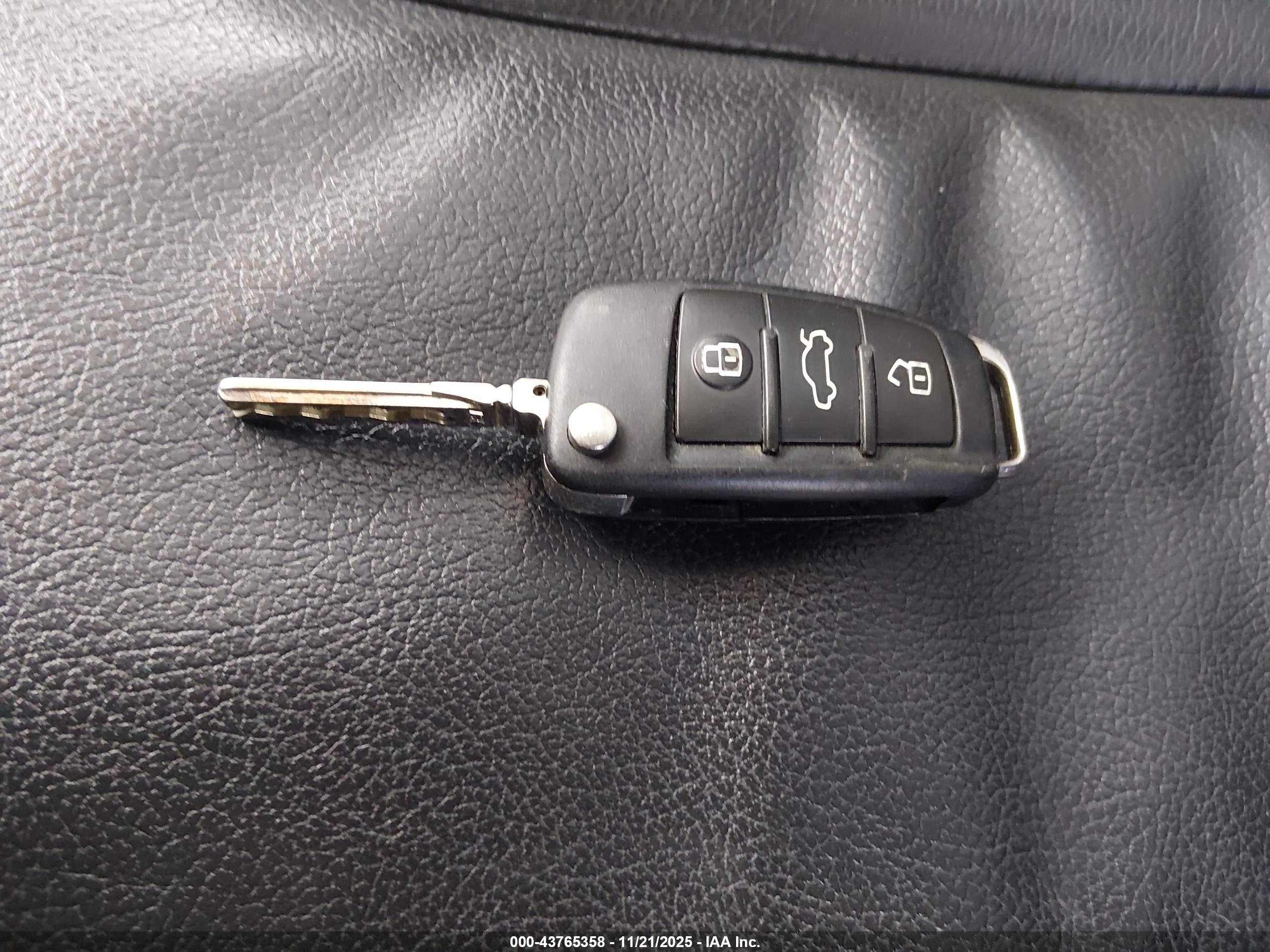 AUDI Q7 image 11
