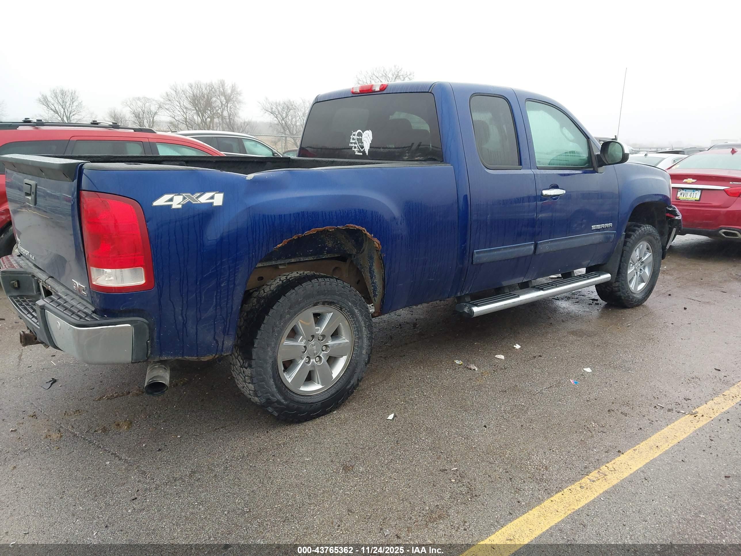 GMC SIERRA image 4