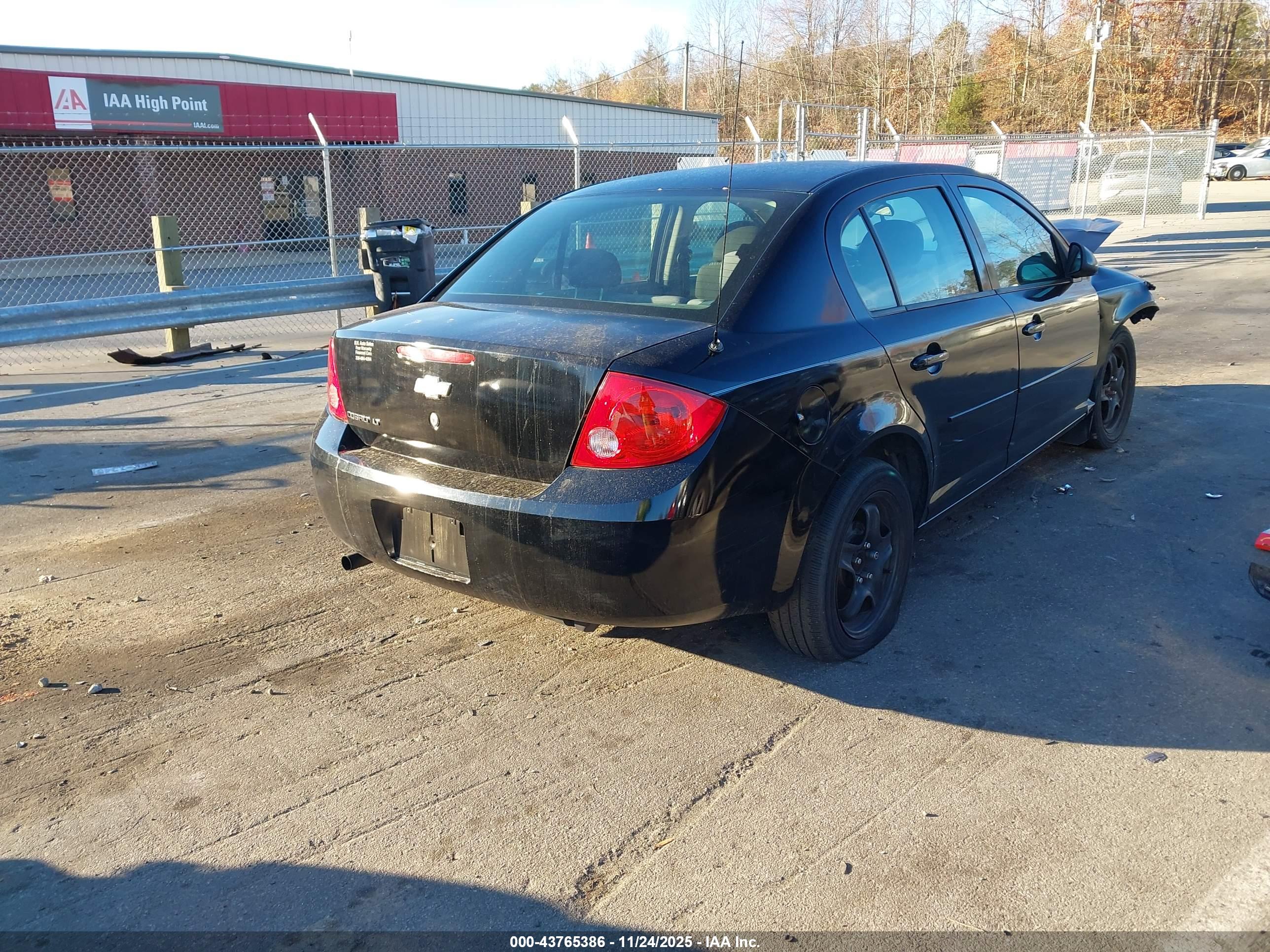 CHEVROLET COBALT image 4