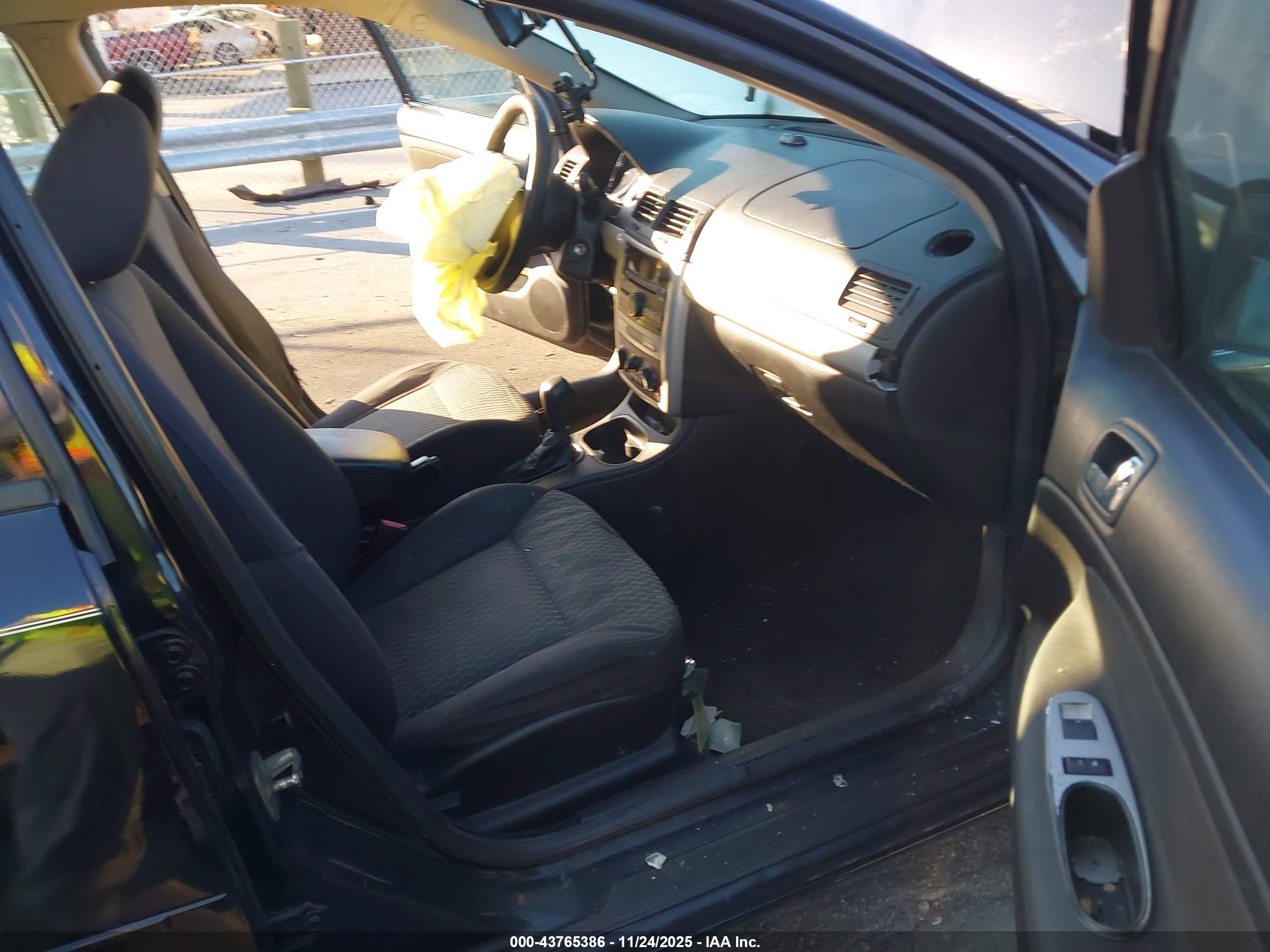 CHEVROLET COBALT image 5