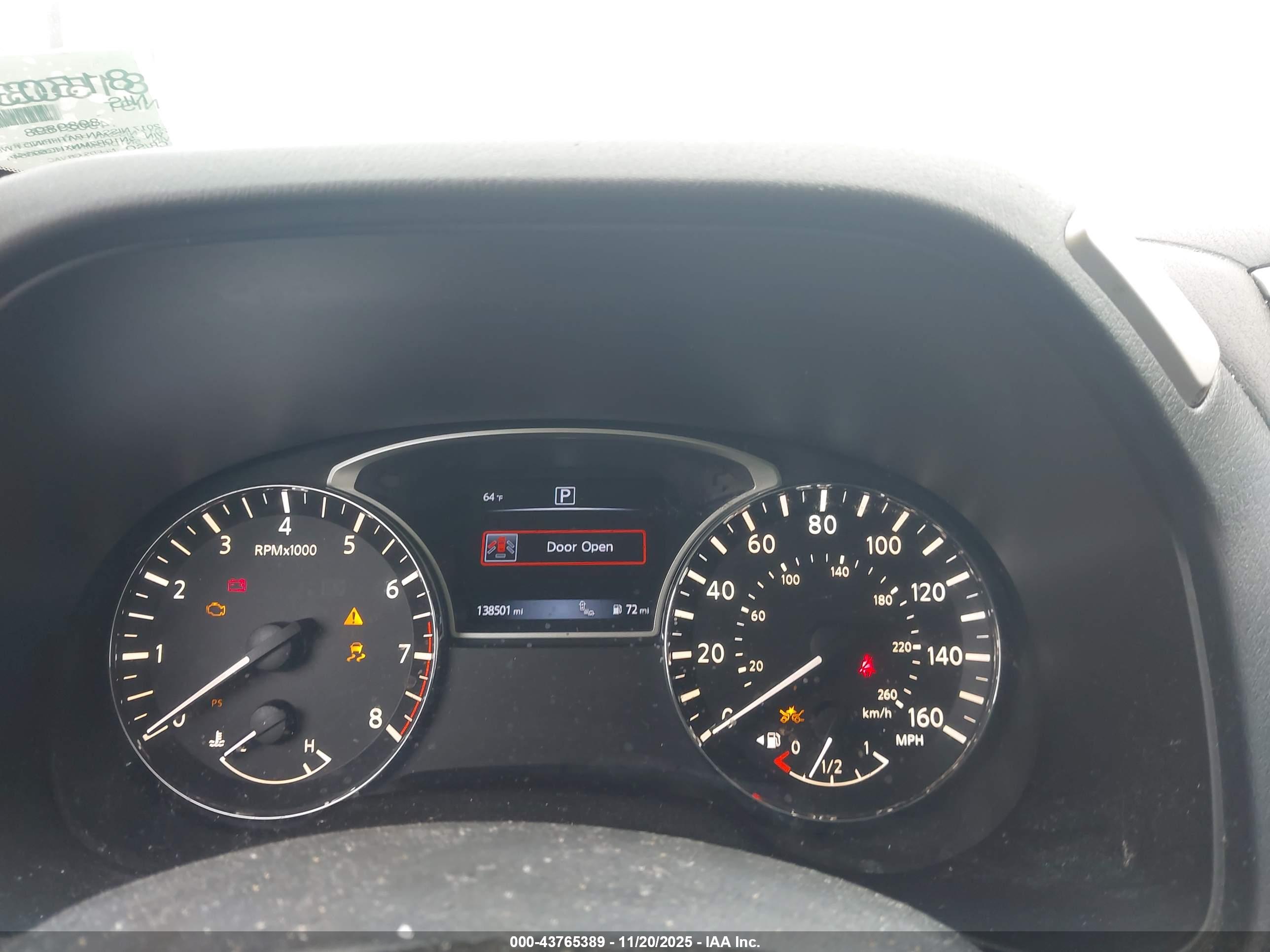 NISSAN PATHFINDER image 7