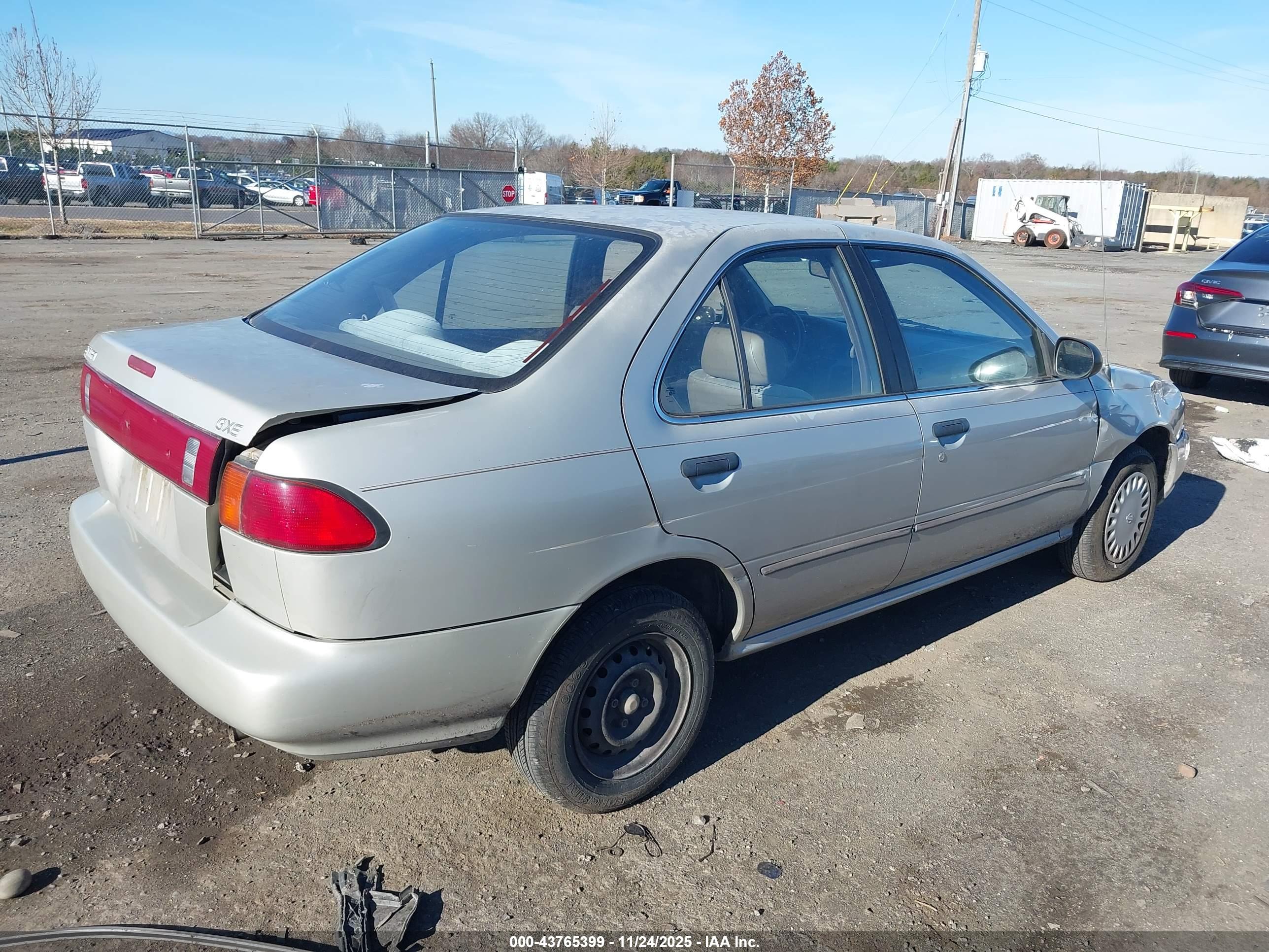 NISSAN SENTRA image 4