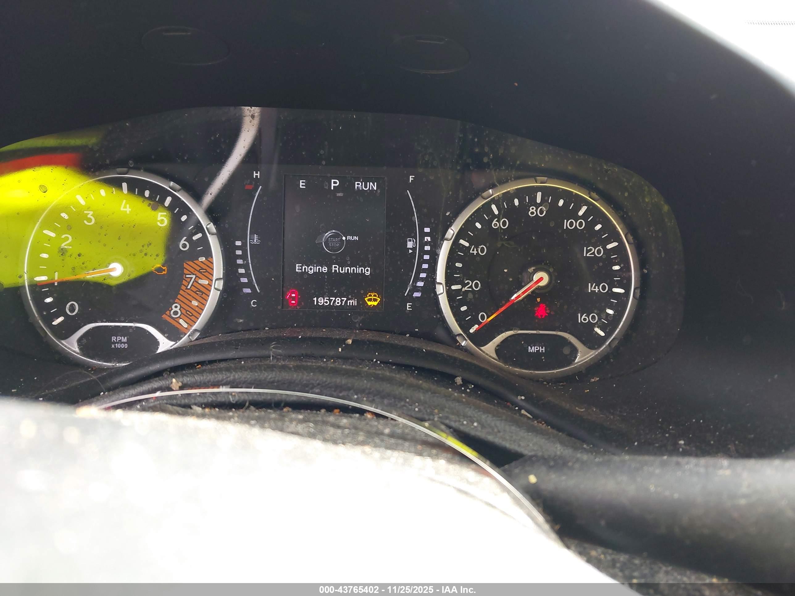 JEEP RENEGADE image 7