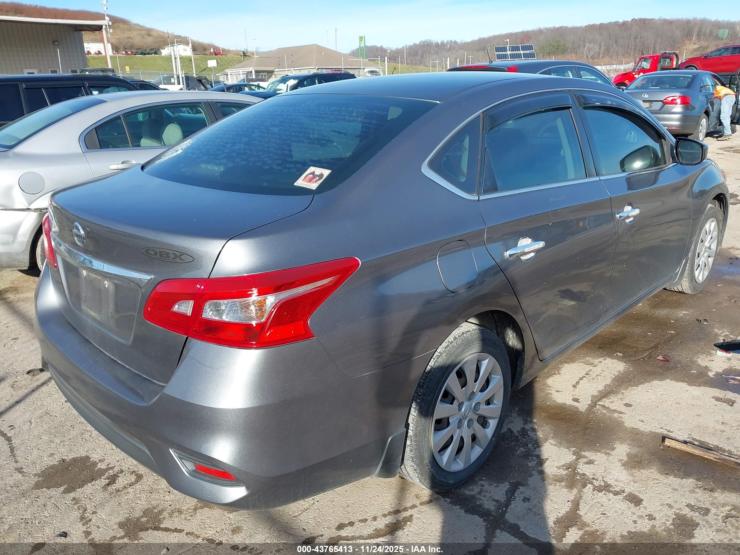 NISSAN SENTRA image 4