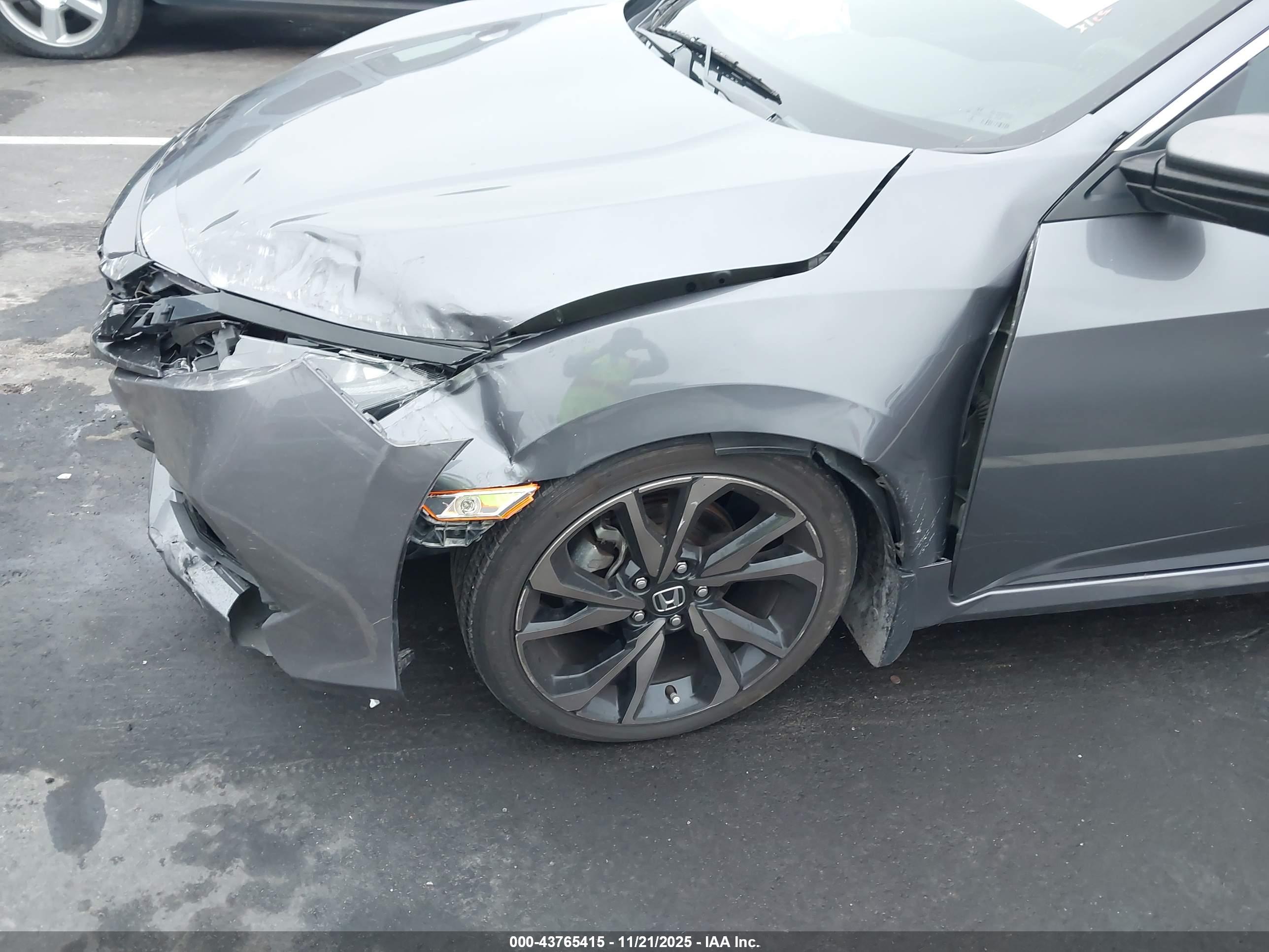HONDA CIVIC image 6