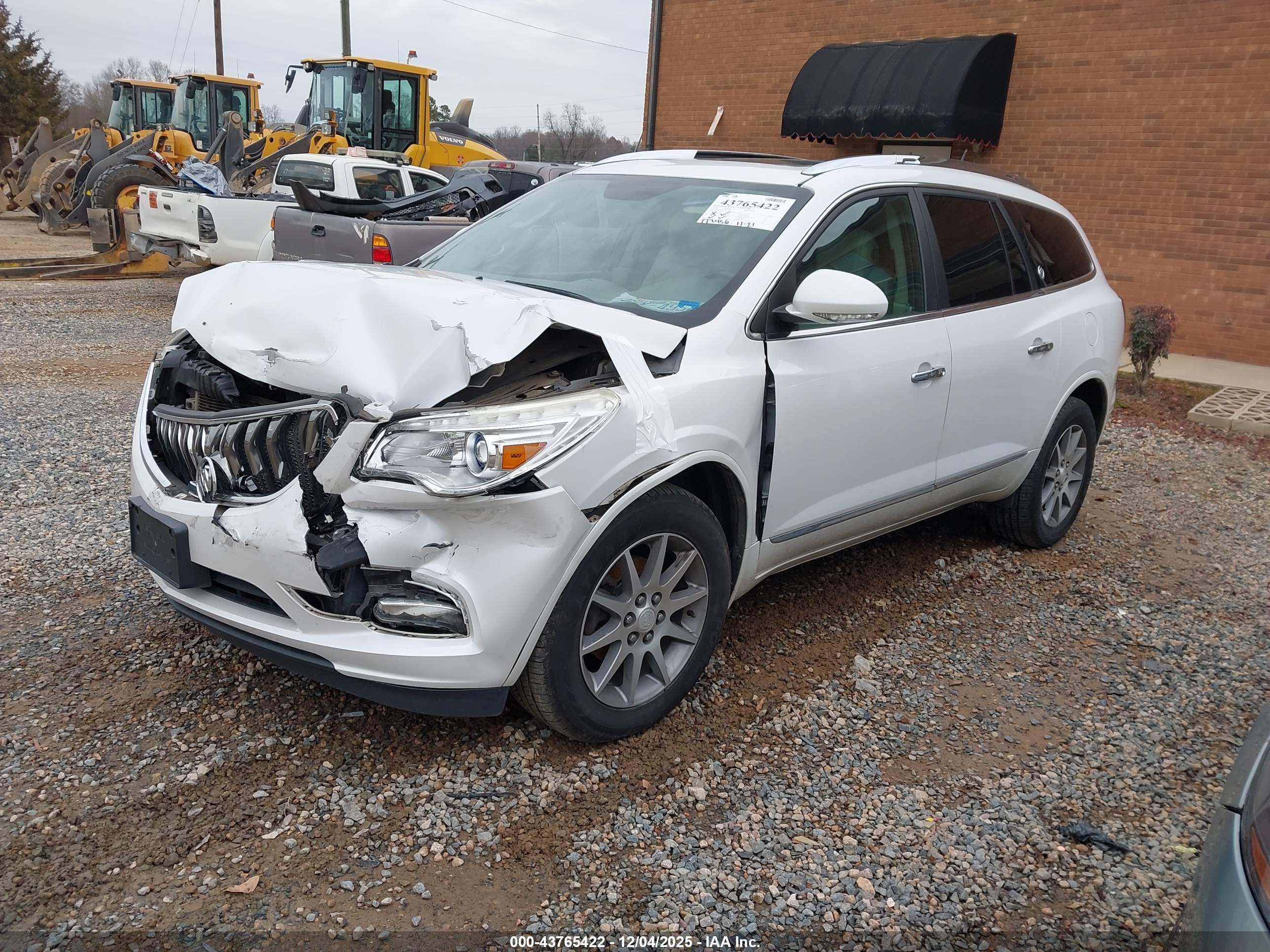 BUICK ENCLAVE image 2