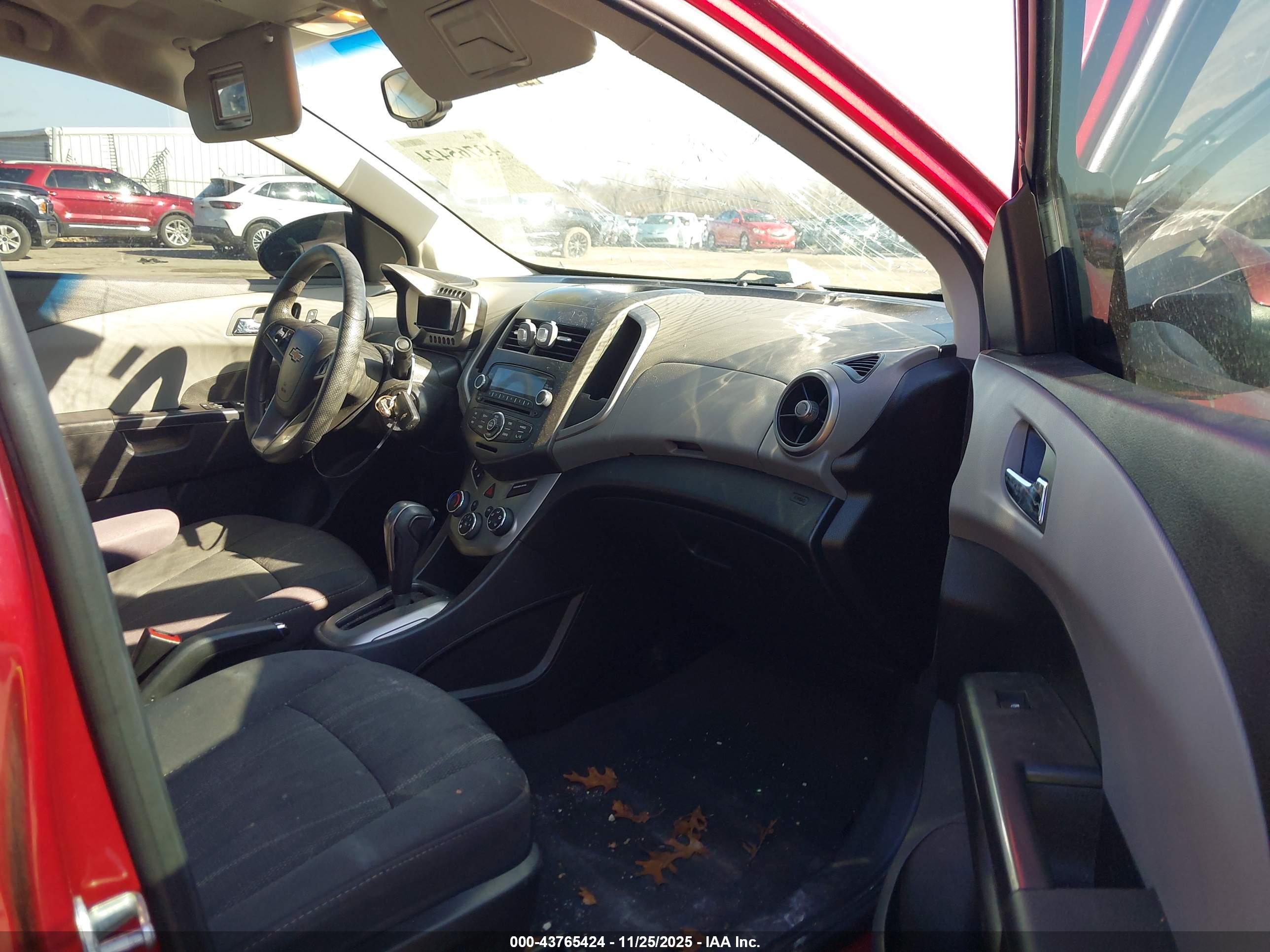 CHEVROLET SONIC image 5
