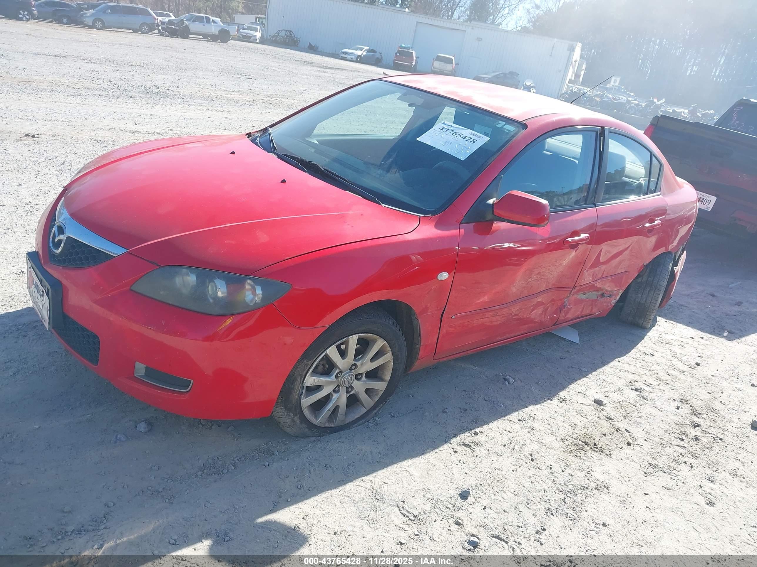 MAZDA MAZDA3 image 2