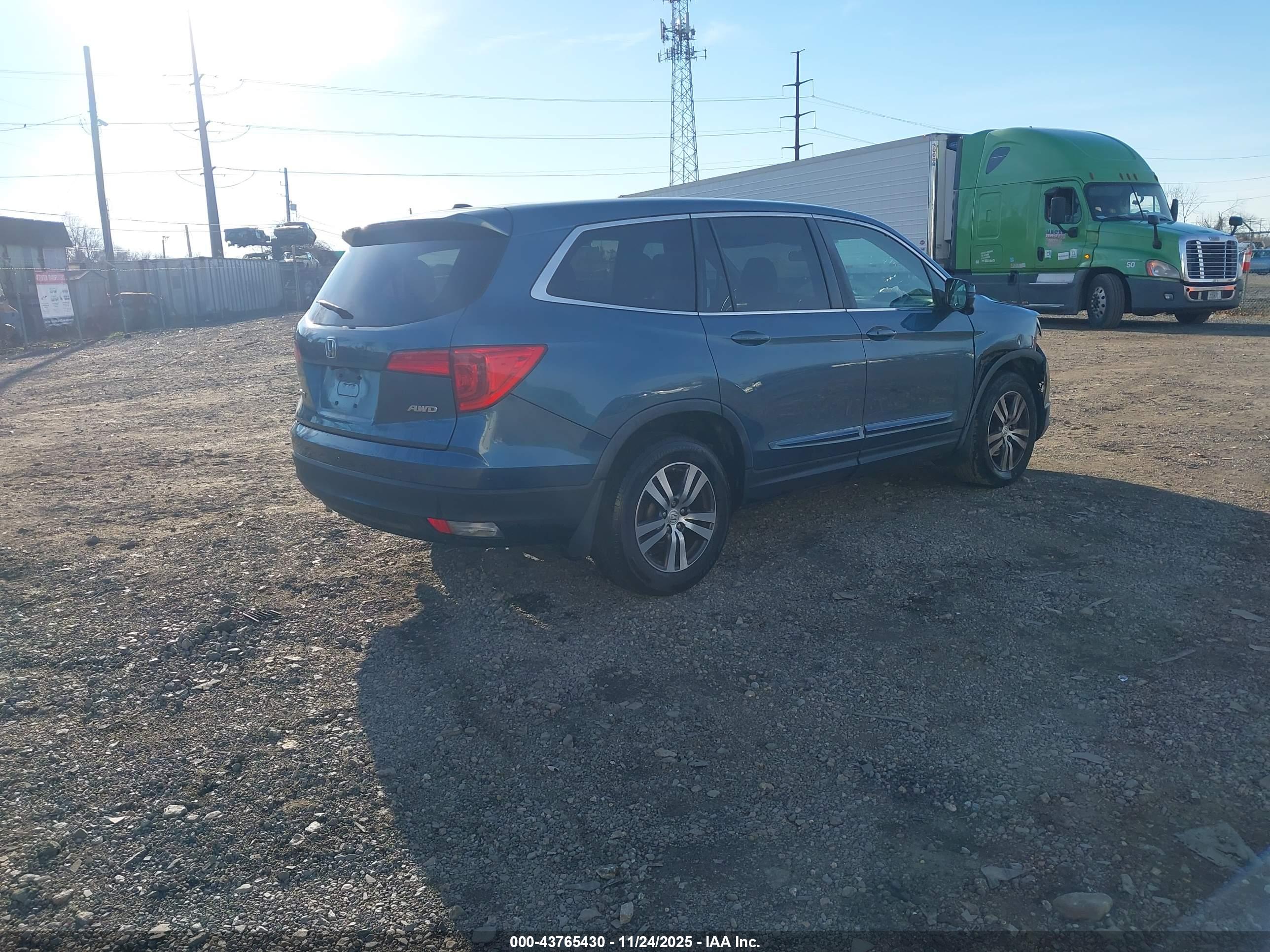 HONDA PILOT image 4