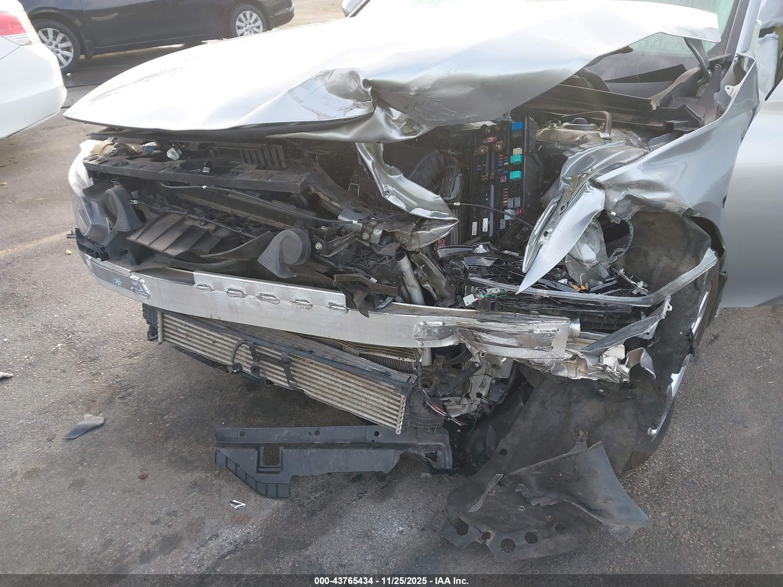 HONDA ACCORD image 6