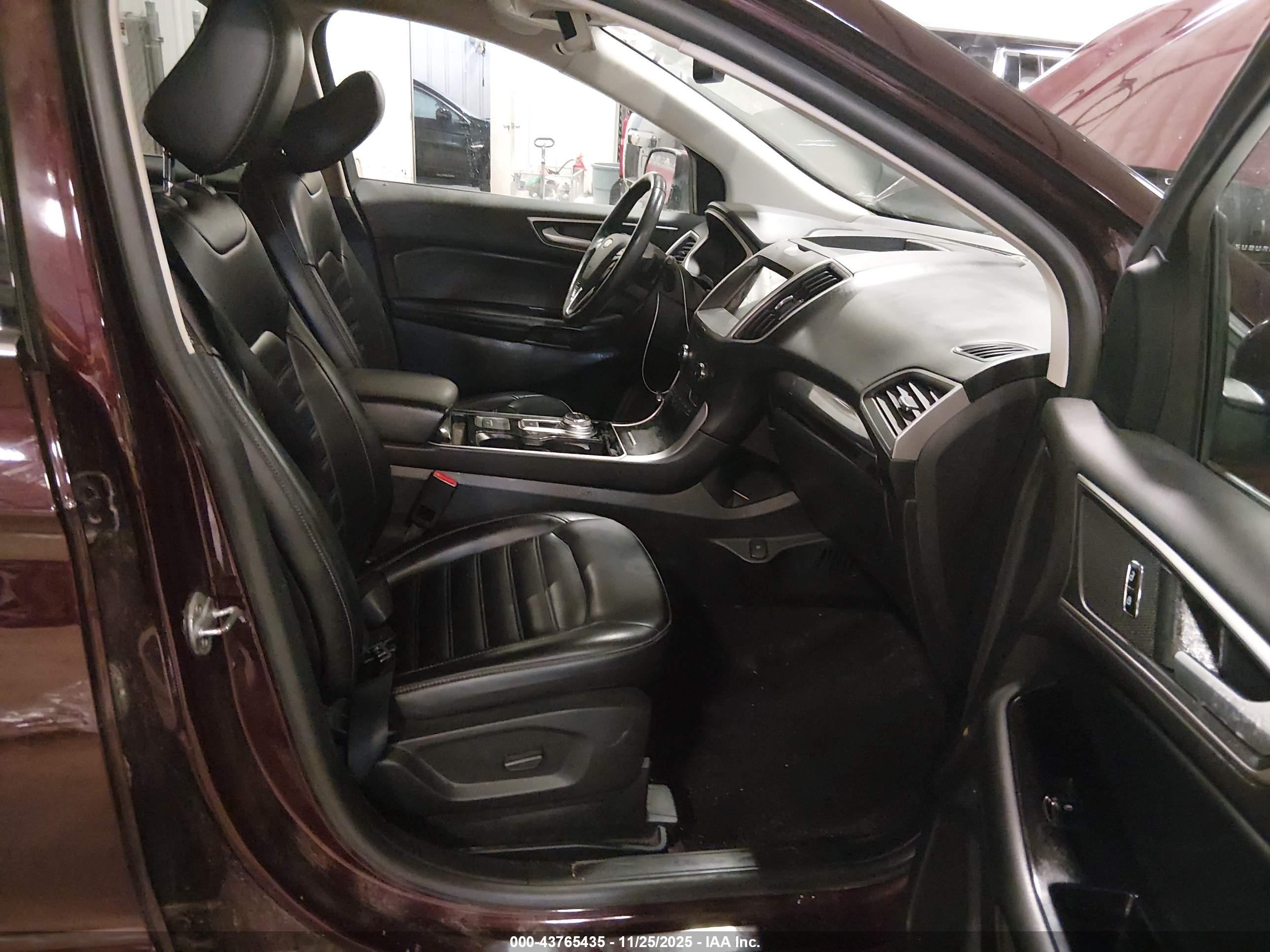 FORD EDGE image 5