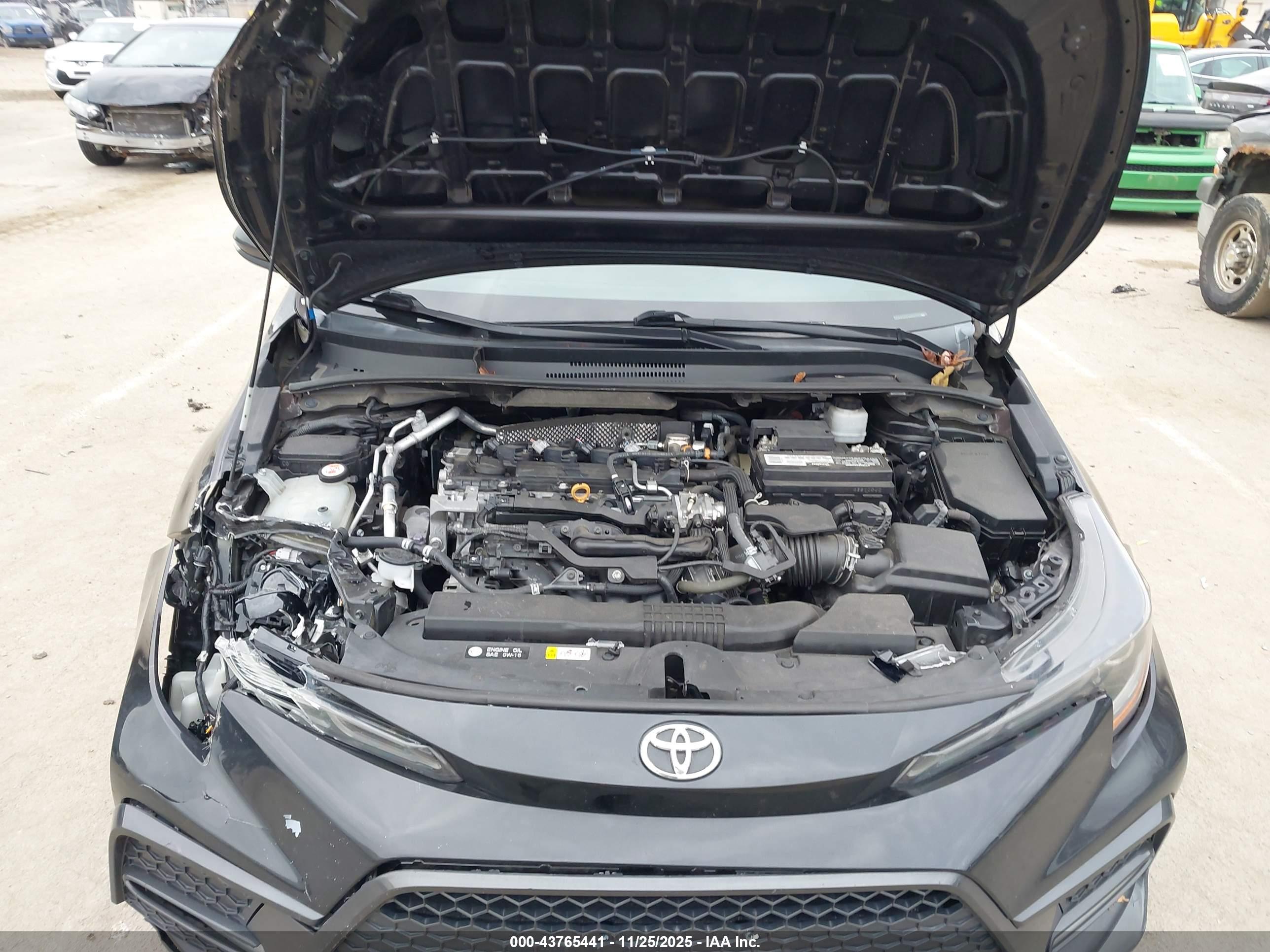 TOYOTA COROLLA image 10