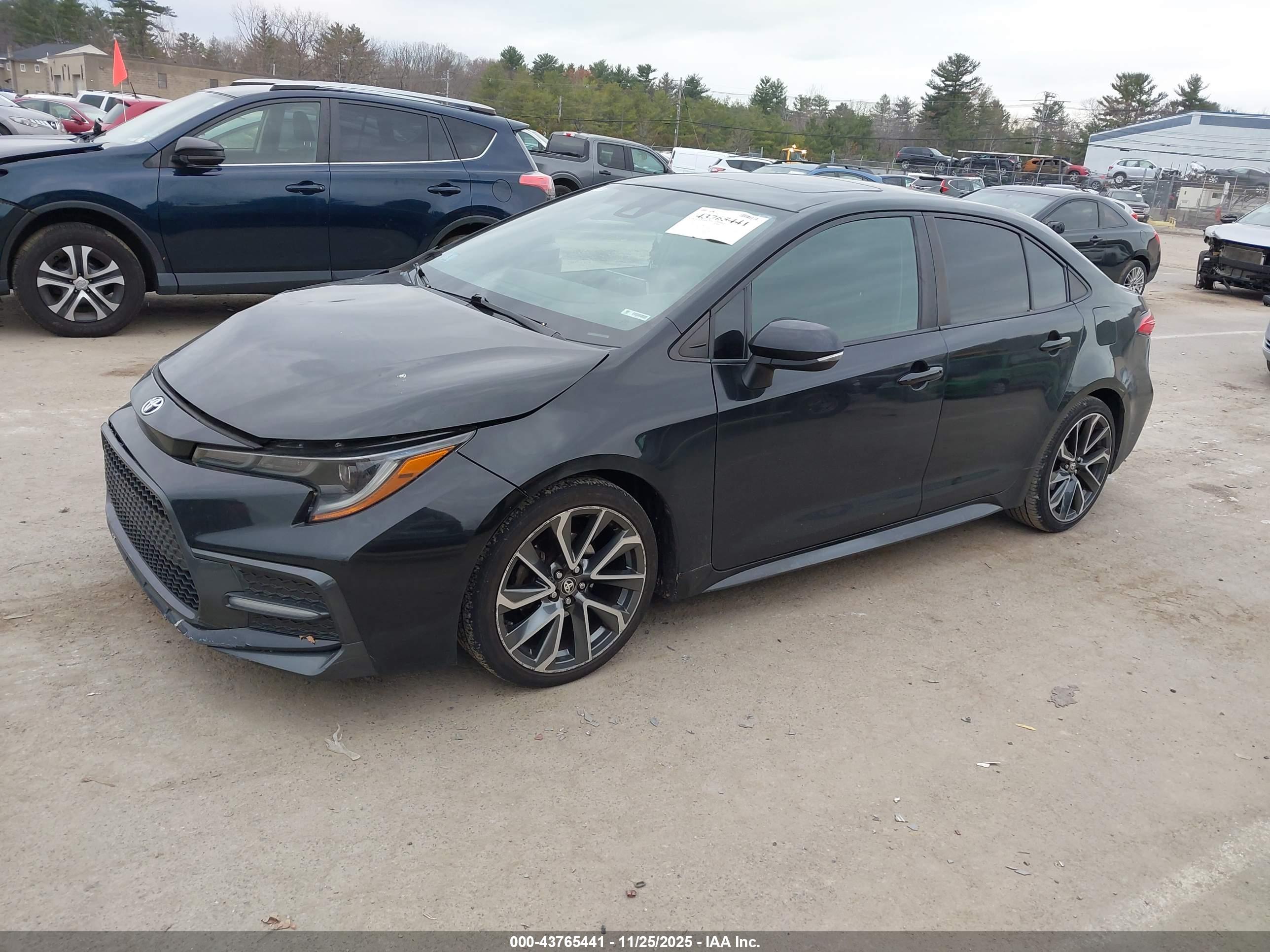 TOYOTA COROLLA image 2