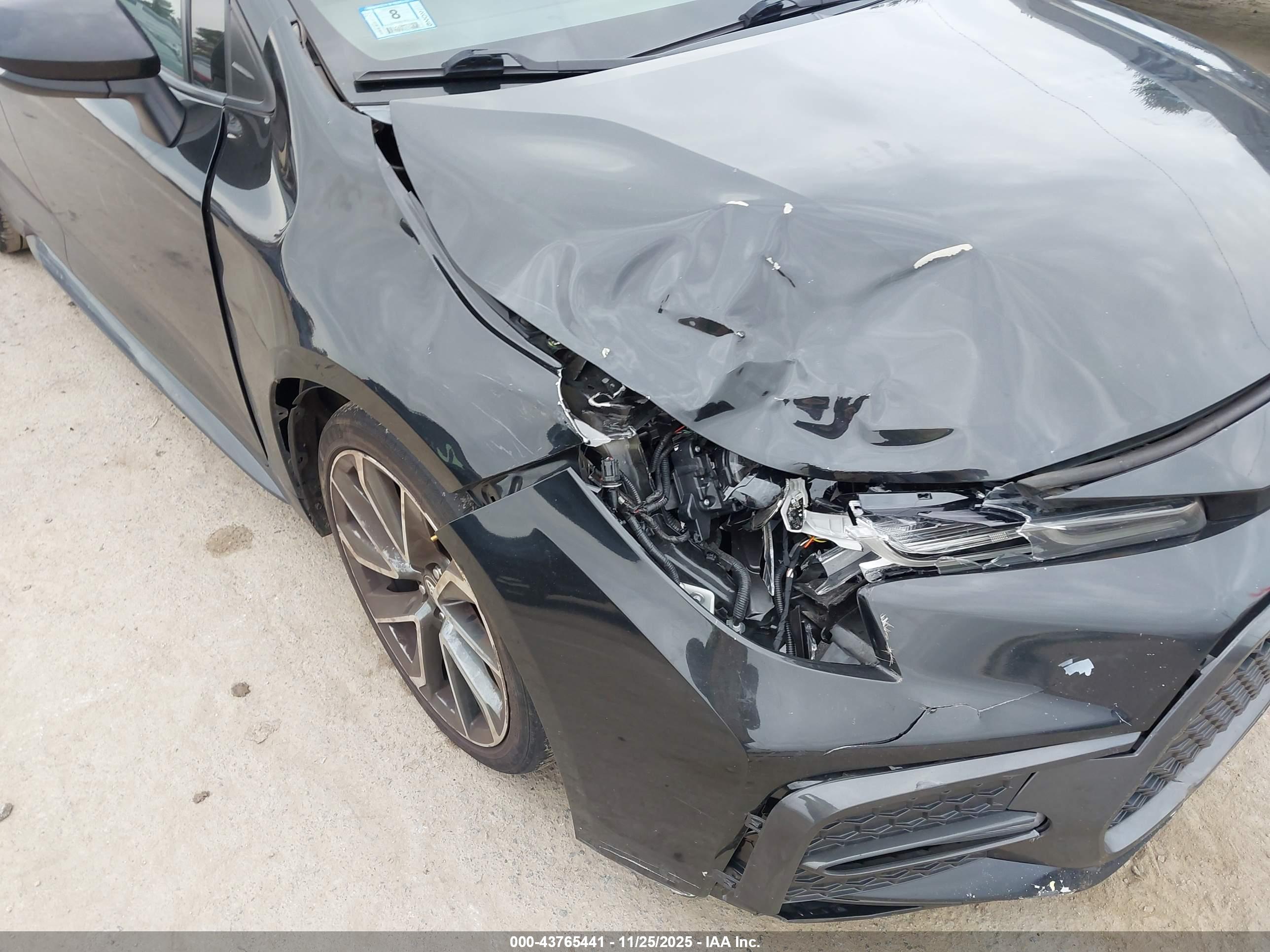 TOYOTA COROLLA image 6