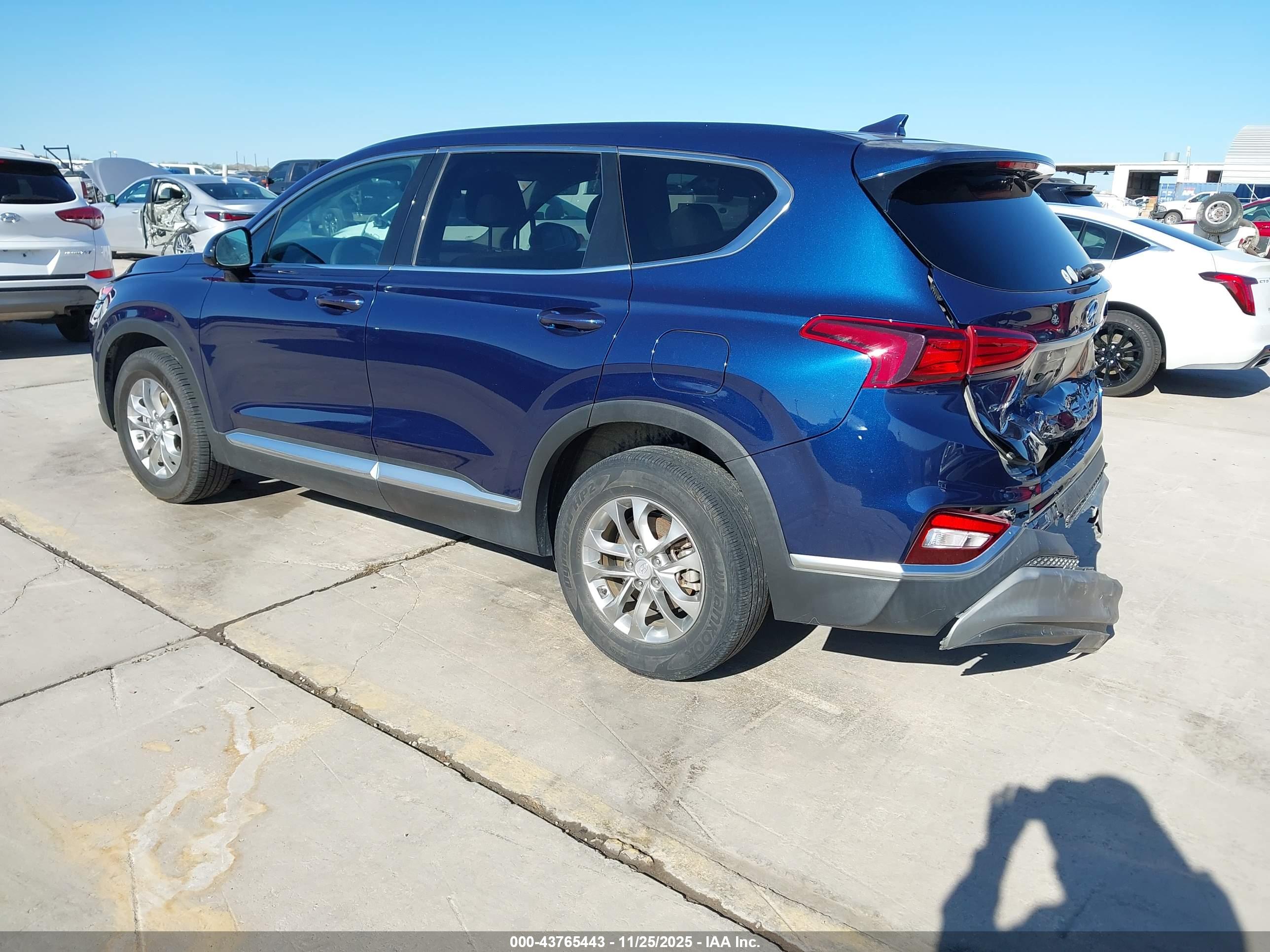HYUNDAI SANTA image 3