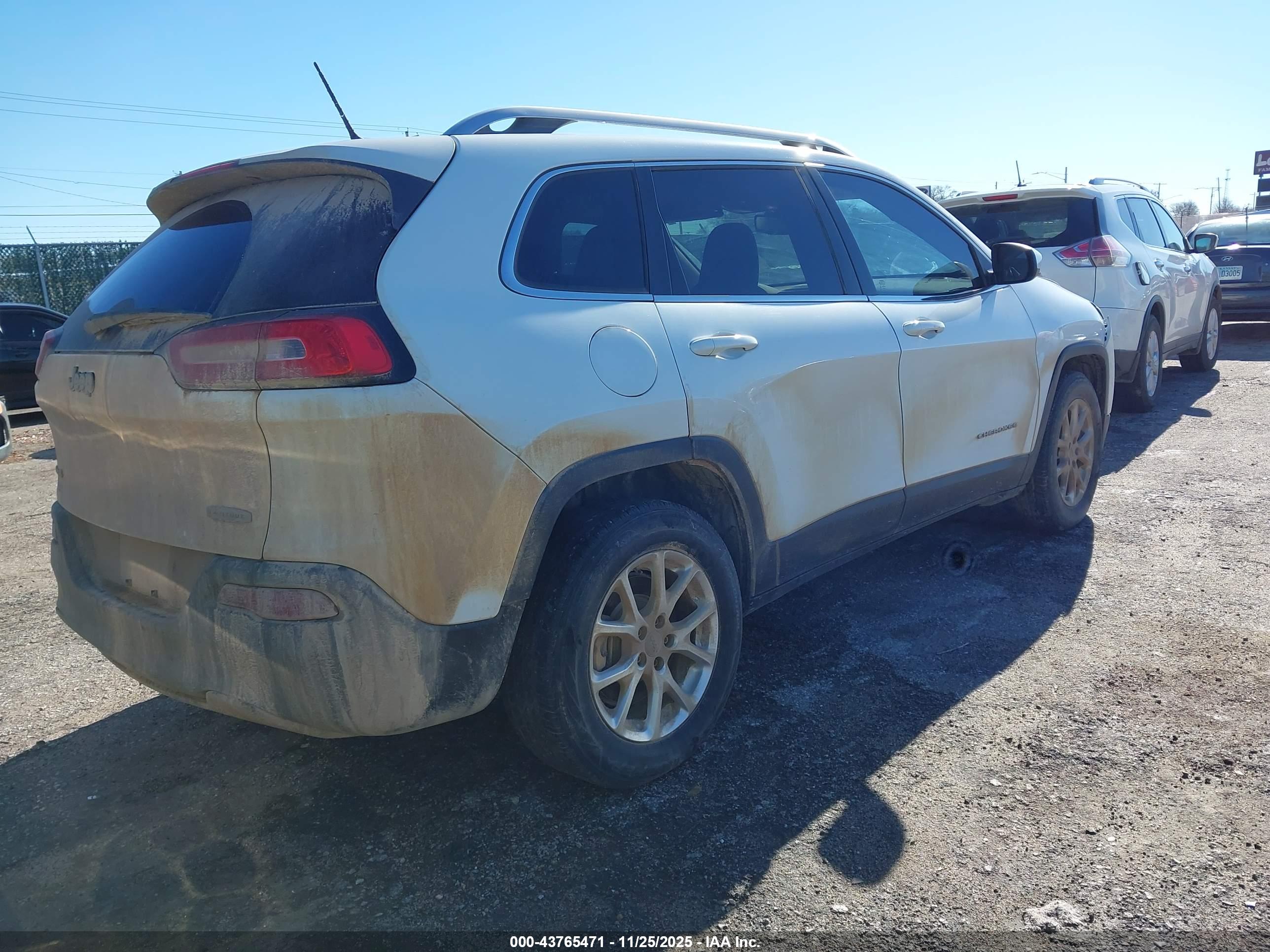 JEEP CHEROKEE image 4