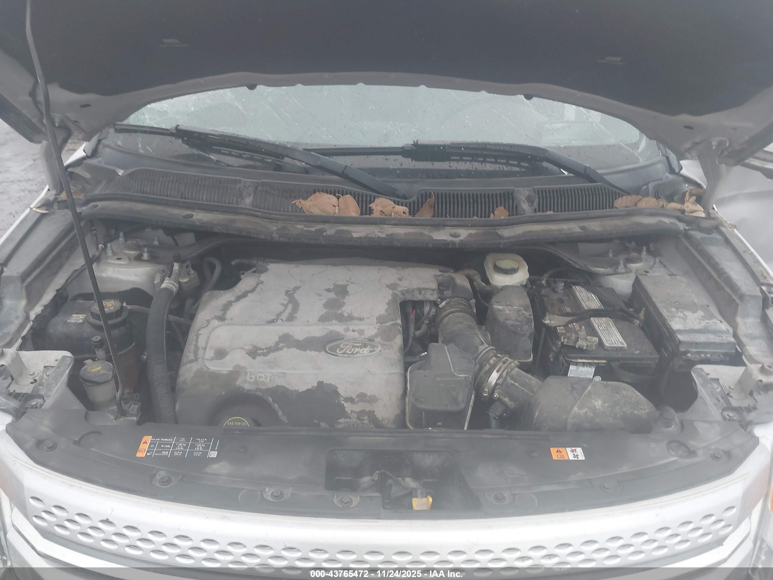 FORD EXPLORER image 10
