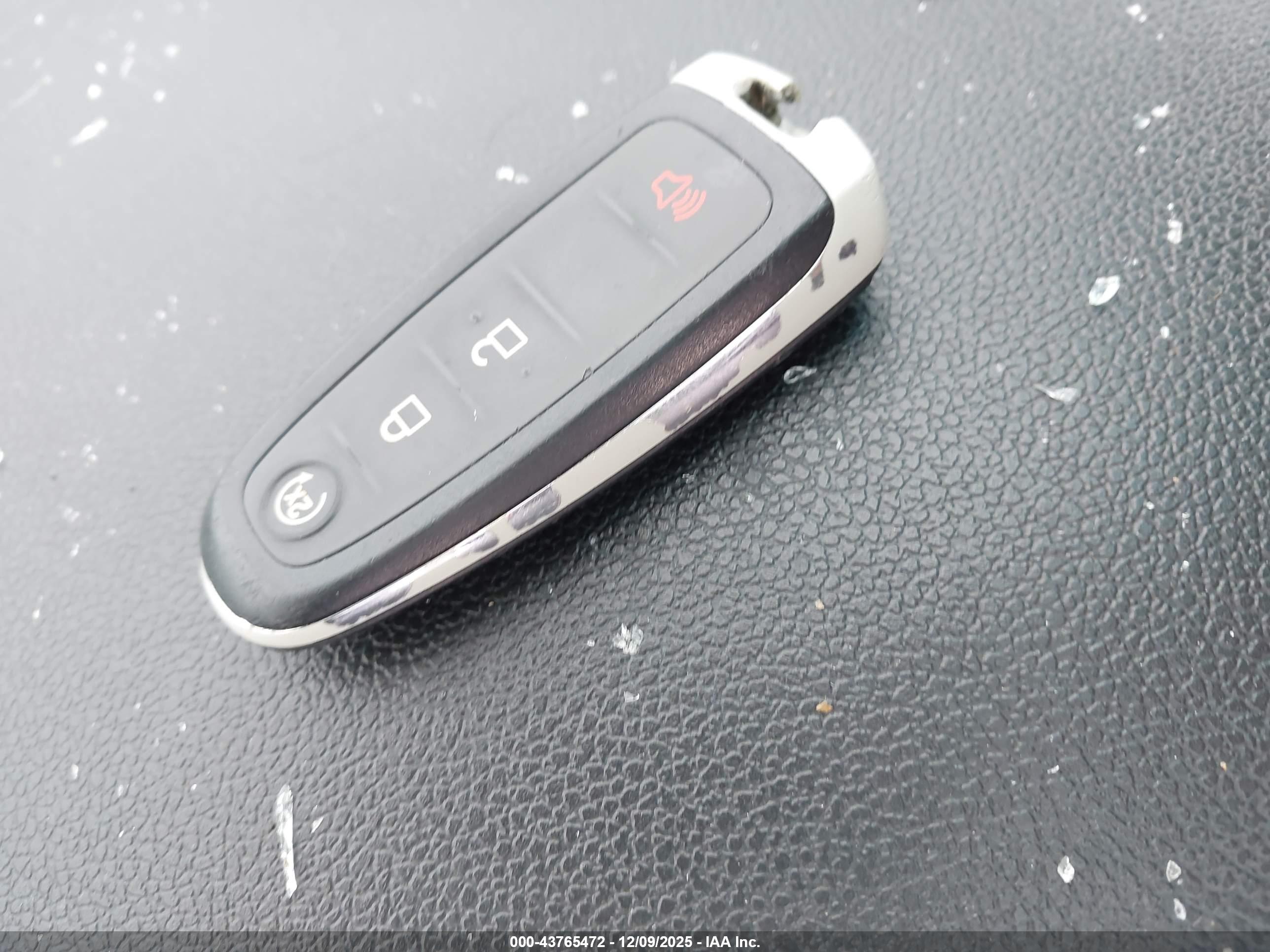 FORD EXPLORER image 11