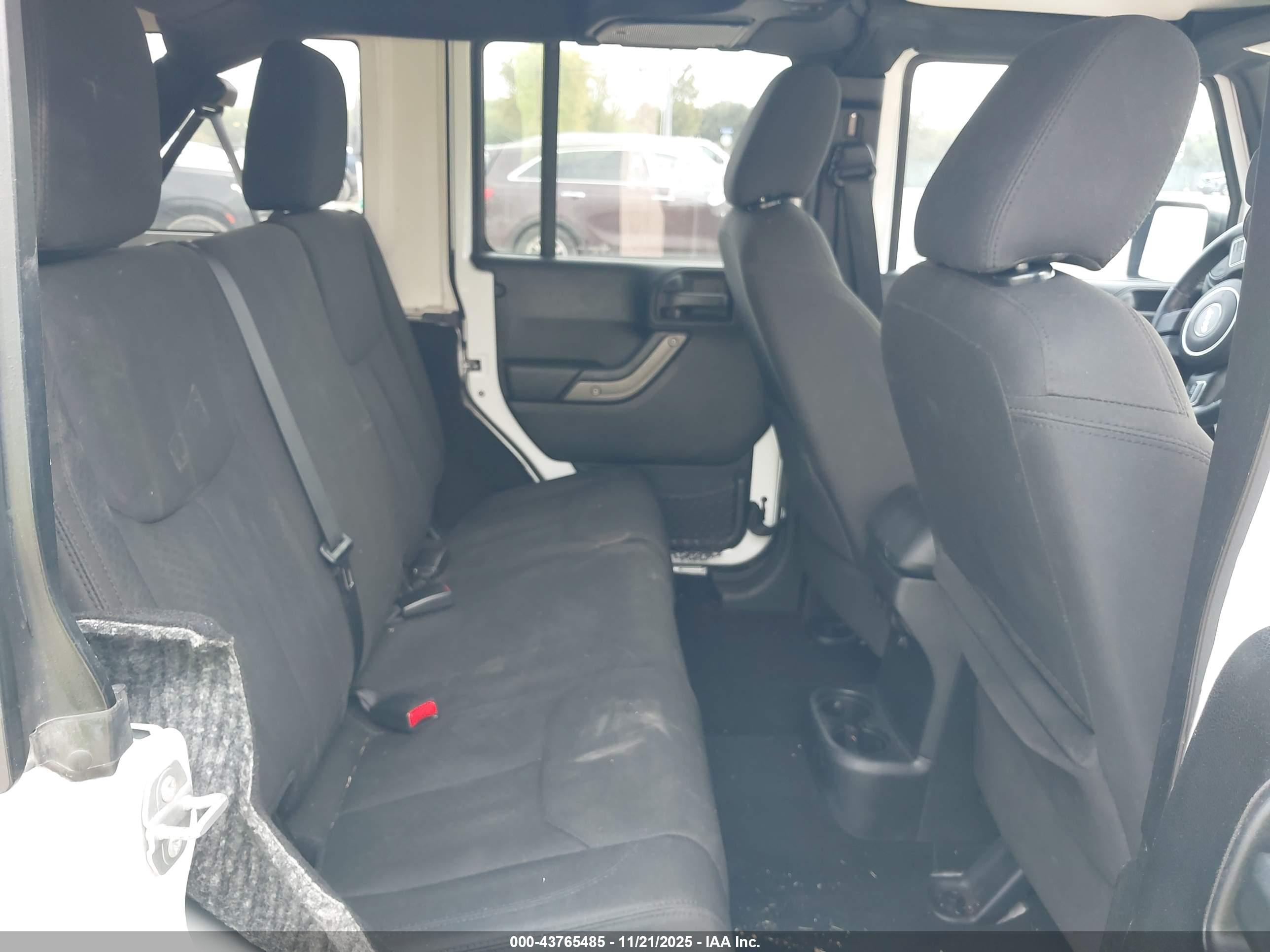 JEEP WRANGLER image 8