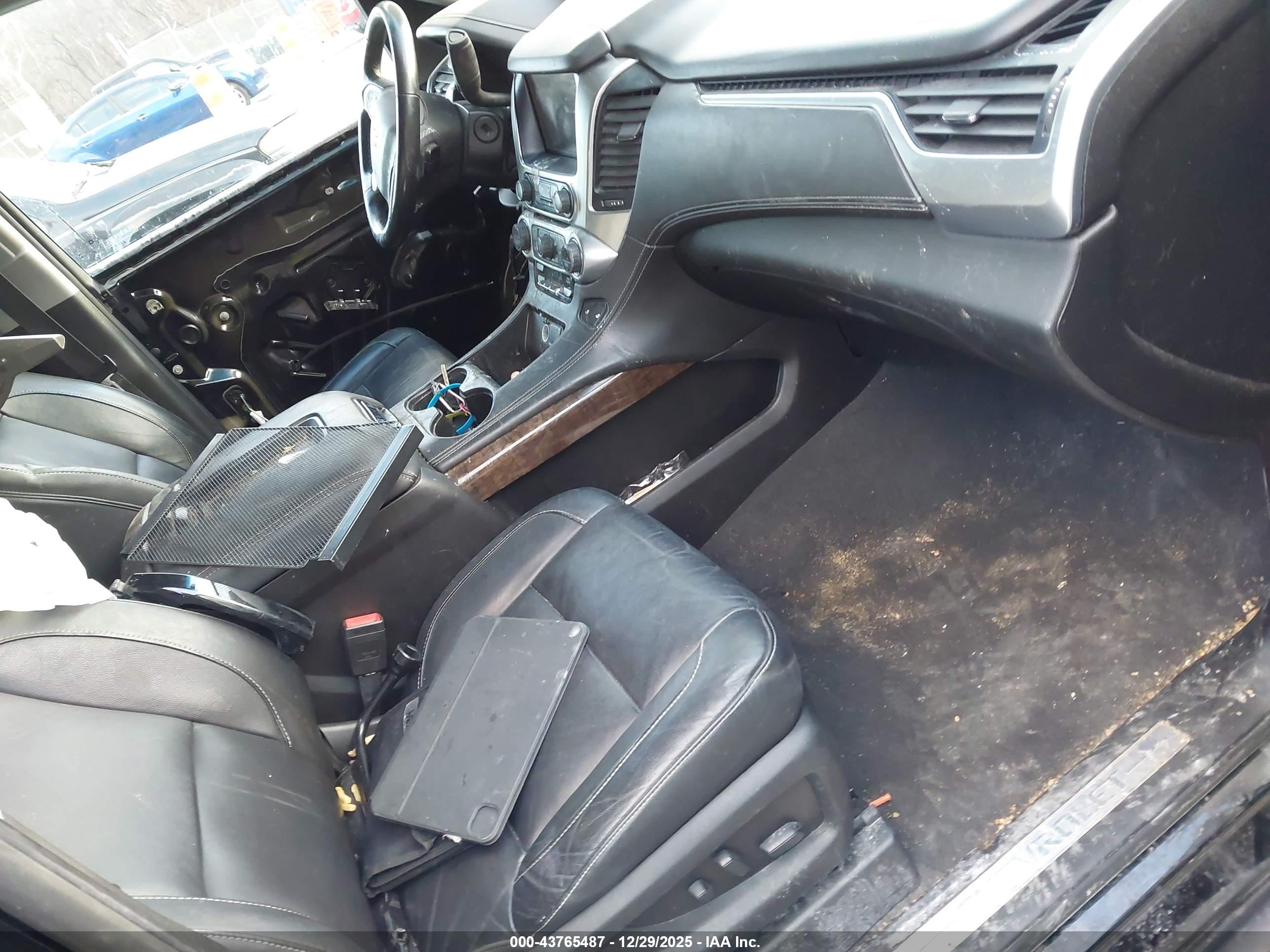 CHEVROLET TAHOE image 5