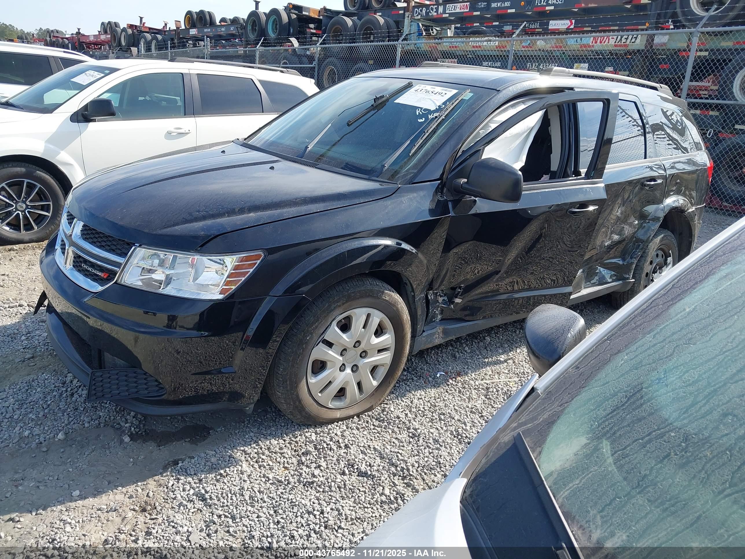 DODGE JOURNEY image 2