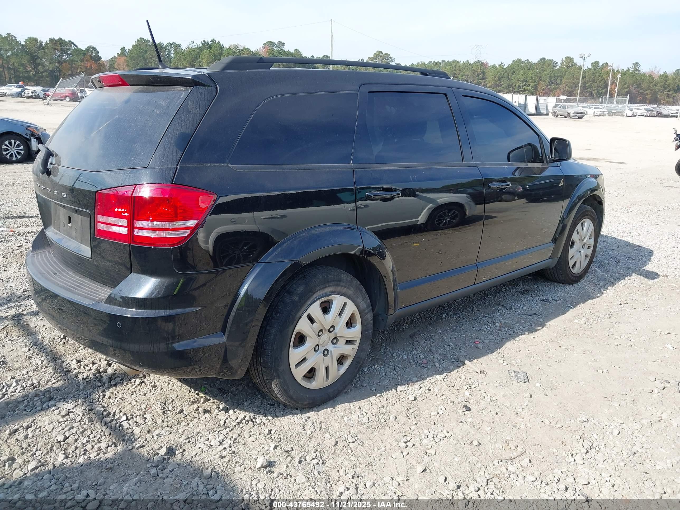 DODGE JOURNEY image 4