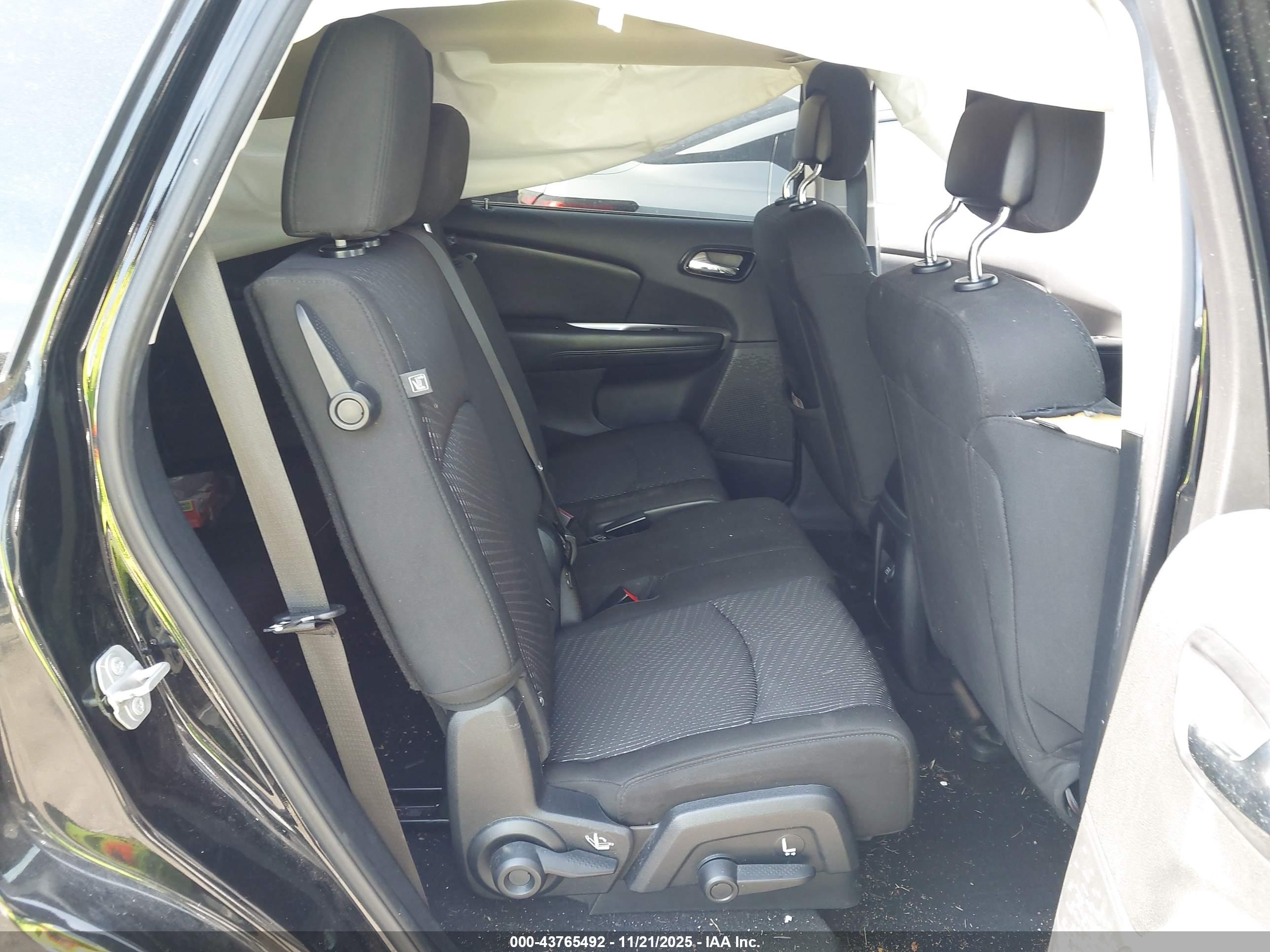 DODGE JOURNEY image 8