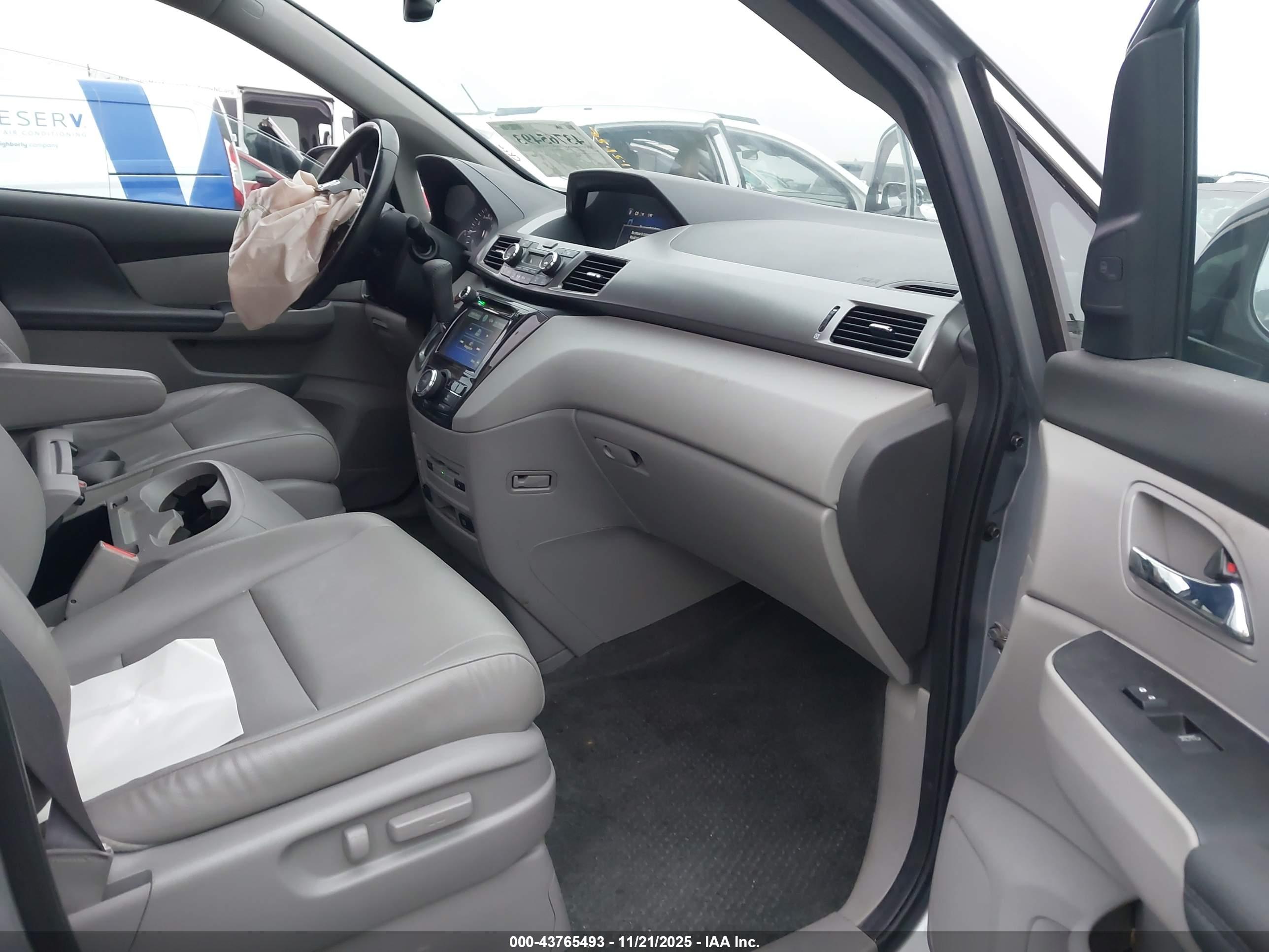HONDA ODYSSEY image 5