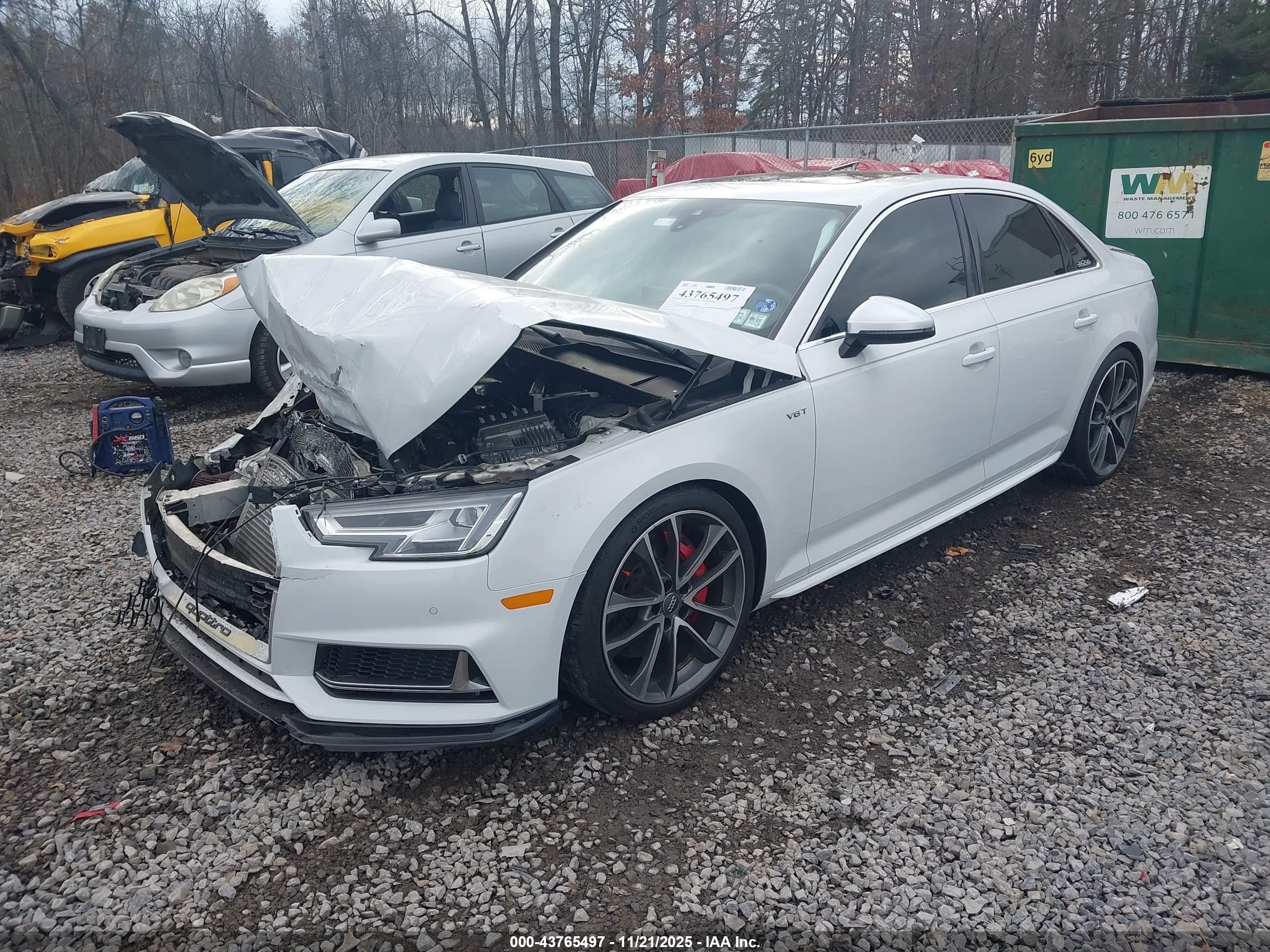 AUDI S4 image 2